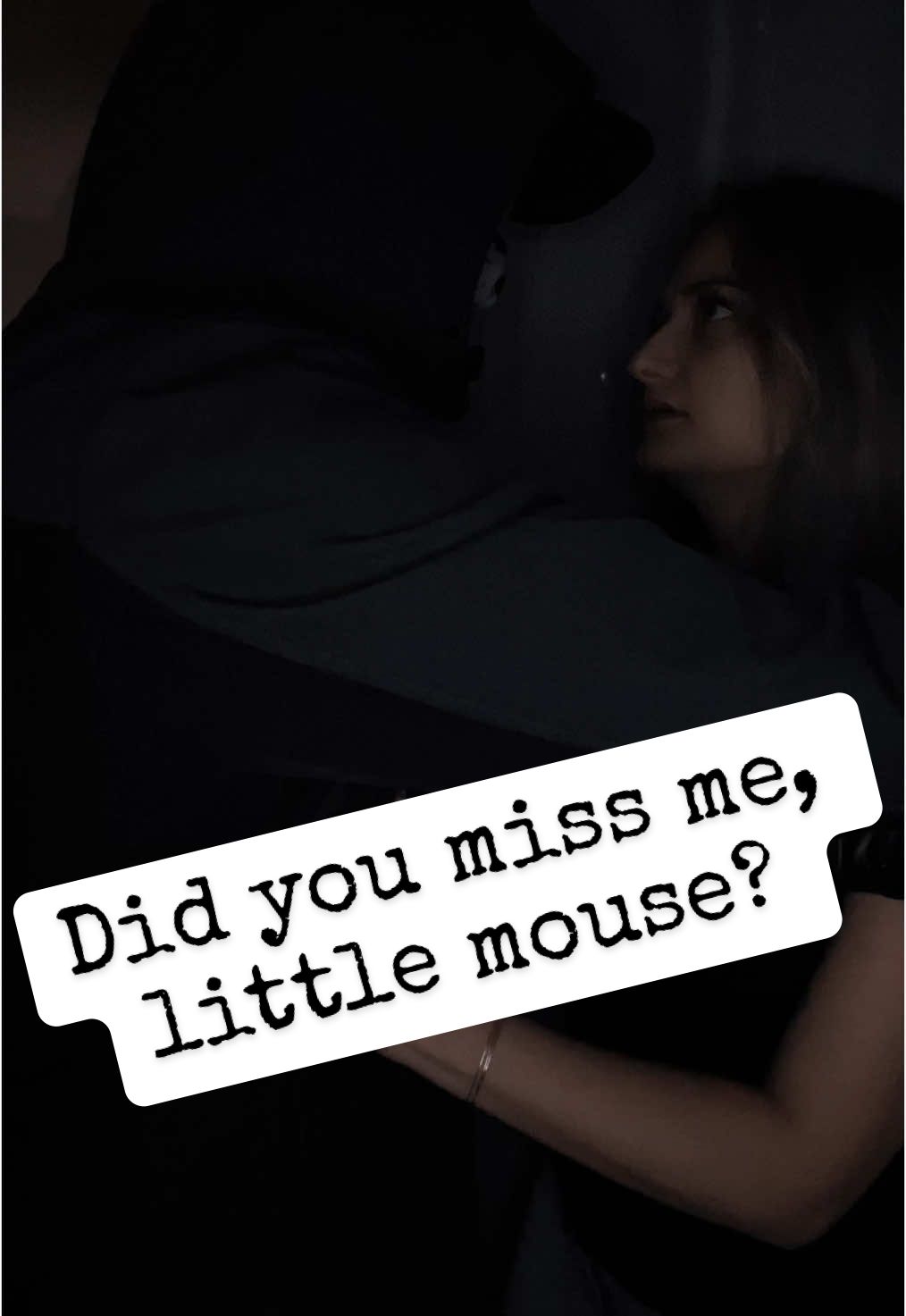 POV: I love our little cat and mouse game. Now, you’re mine 🥀🖤 #mdni #darkromancegirlies #book #BookTok #booktokgermany #booktokdeutschland #darkromancebooks #kidnapstory #mafiaromance #enemytolovers #stalkerstory #fyp #fürdich #foryoupage❤️❤️ #gönnfy #gönndochfy #reversharem #iicyify #darkromancebooktok #darkromancereads #bookworm #bookaddict #reversharembooks #forbiddenromancebooks #foruyou #bookgirl #hauntingadeline #acting #hauntingadelinebyhdcarlton 