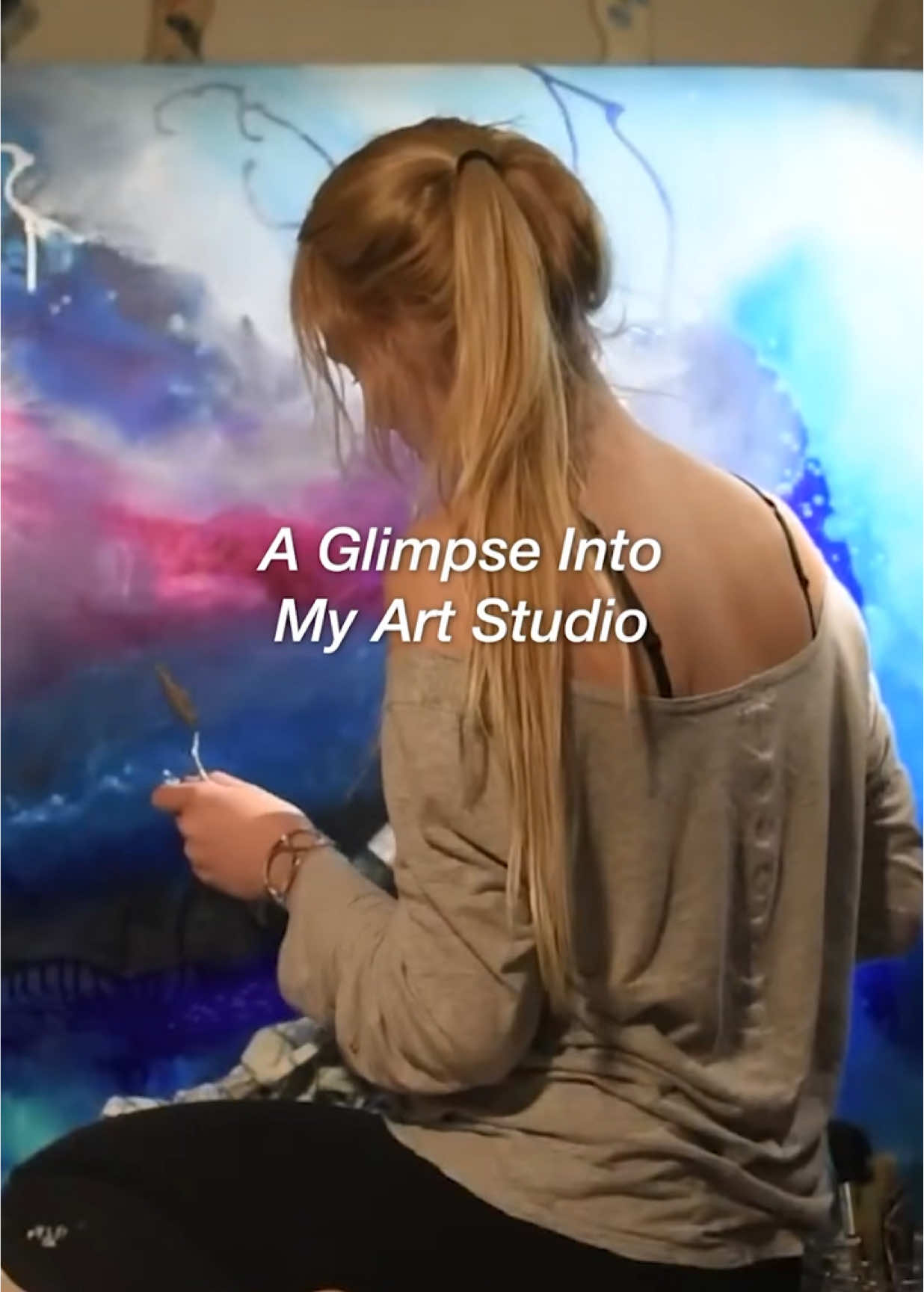A late night in my art studio some years ago. I usually paint most in the winters, when the cold and the darkness makes it cozy to stay inside and create. #sweden #nordiclifestyle #nordic #art #artstudio