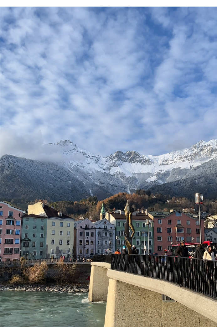 Romanticizing my life in Innsbruck as much as i can🏔️😍💔 #winter #mountain #tyrol #tirol #austria #österreich #sailorsong 