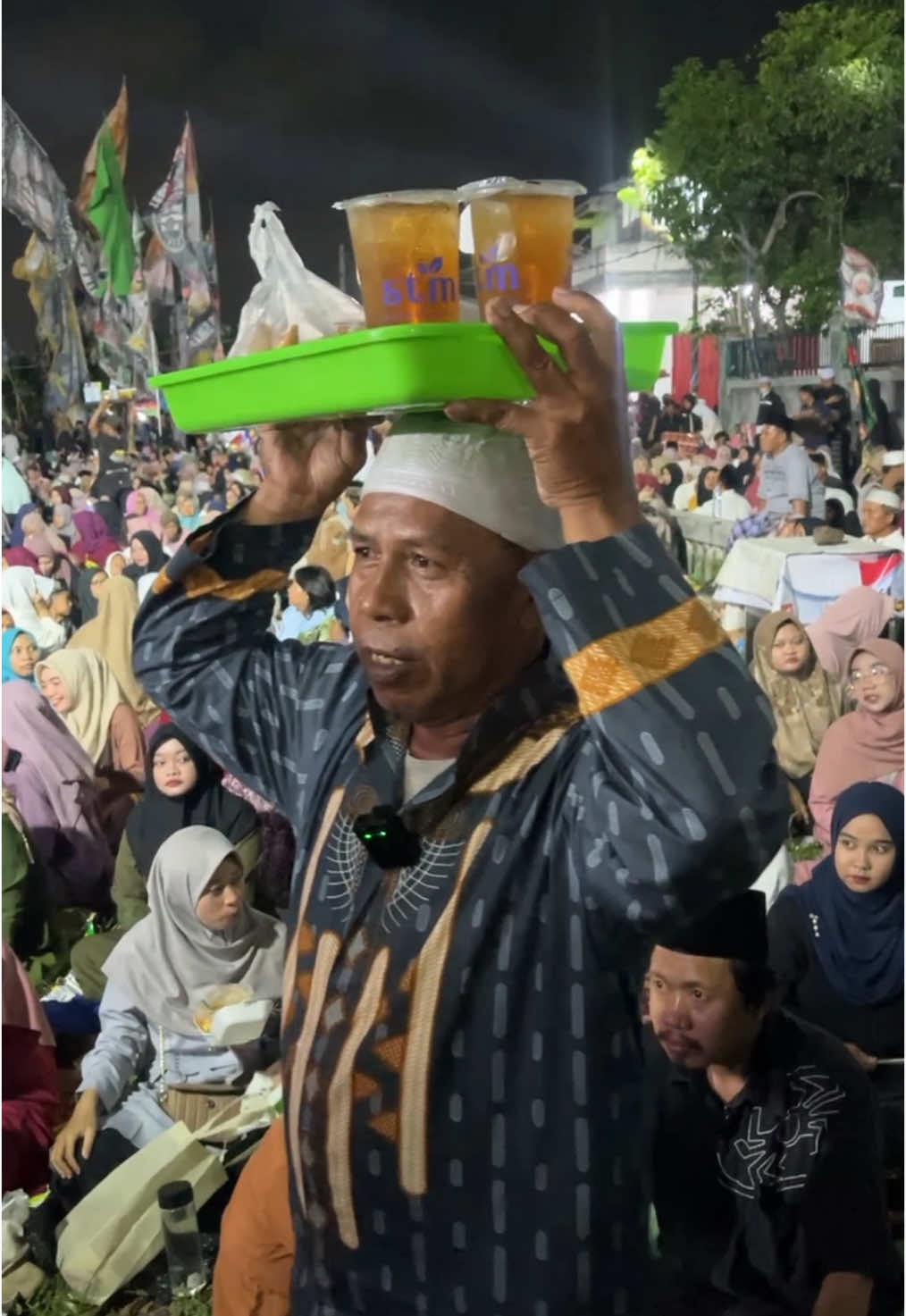 Penjual Es teh lebih mulia daripada… ? 🥺🥺🥺 #fyp #viral #gusmiftah #esteh #jualan