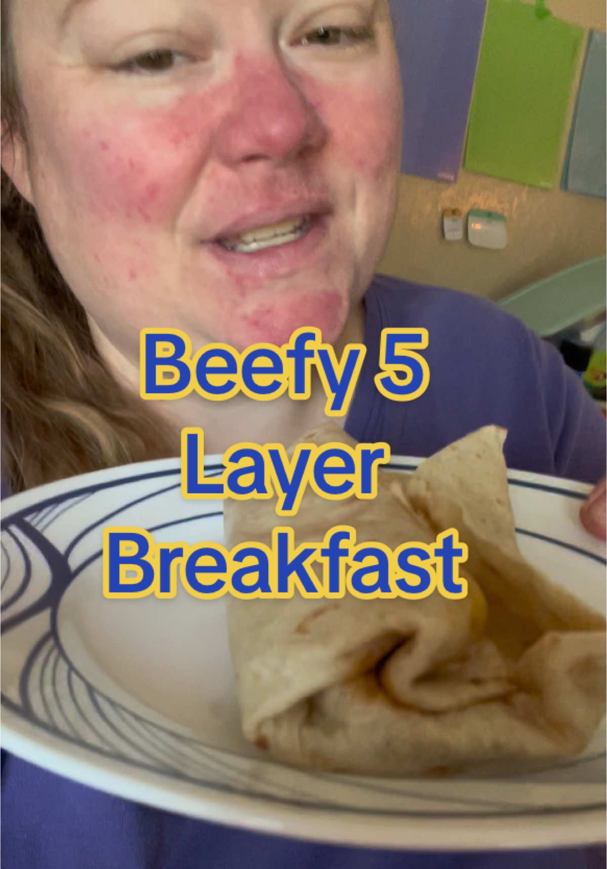 Taco bell beefy 5 layer burrito for breakfast #holdingmyaccountable #breakfast #beefy5layerburrito #tacobell #leftover 