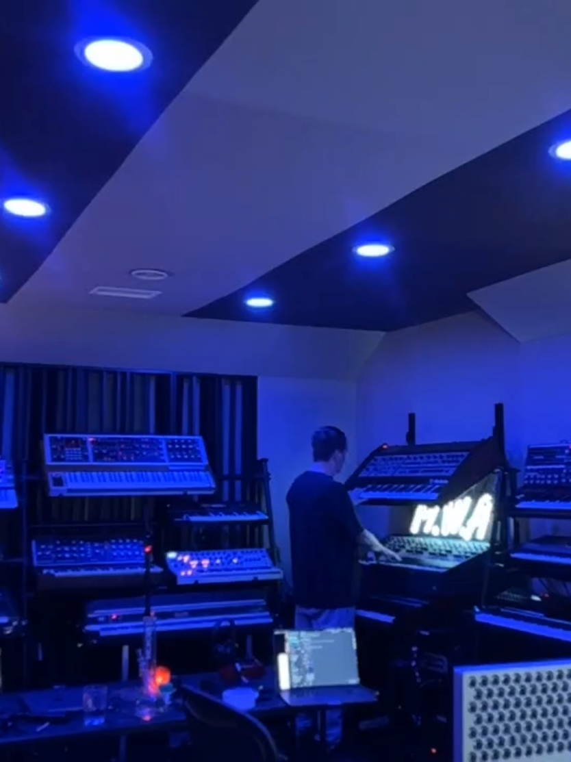 MIKE DEAN LIVESTREAM 🔥🎹