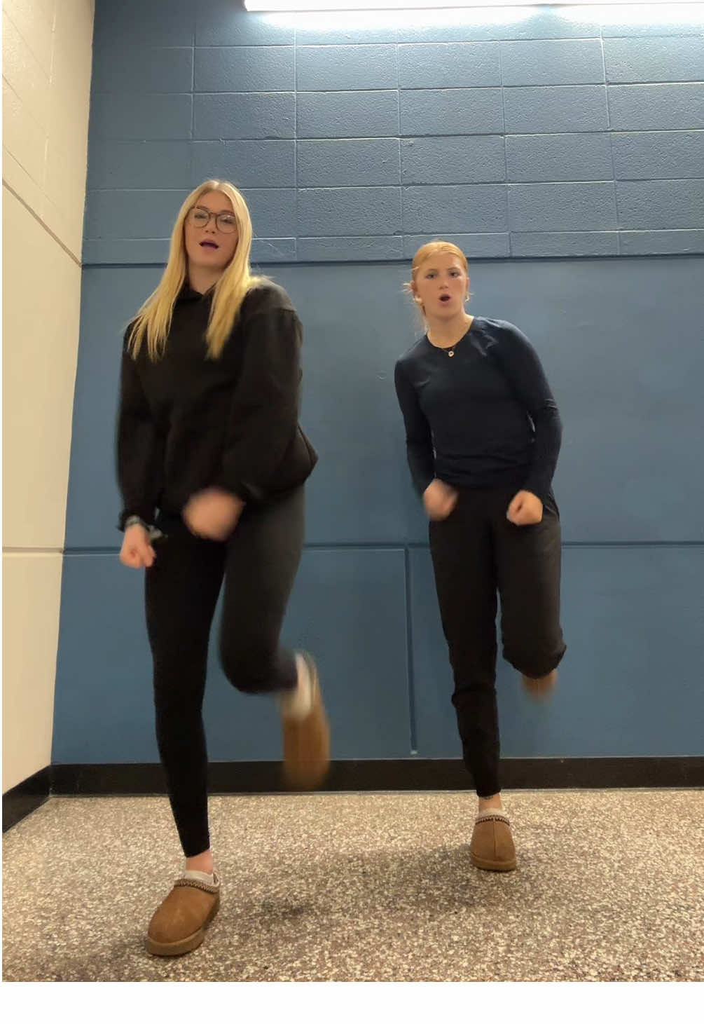 nachos!  @Lilli. 🧿  #foryou #fypシ #dance #highschool #ttdance #twins #fitcheck 