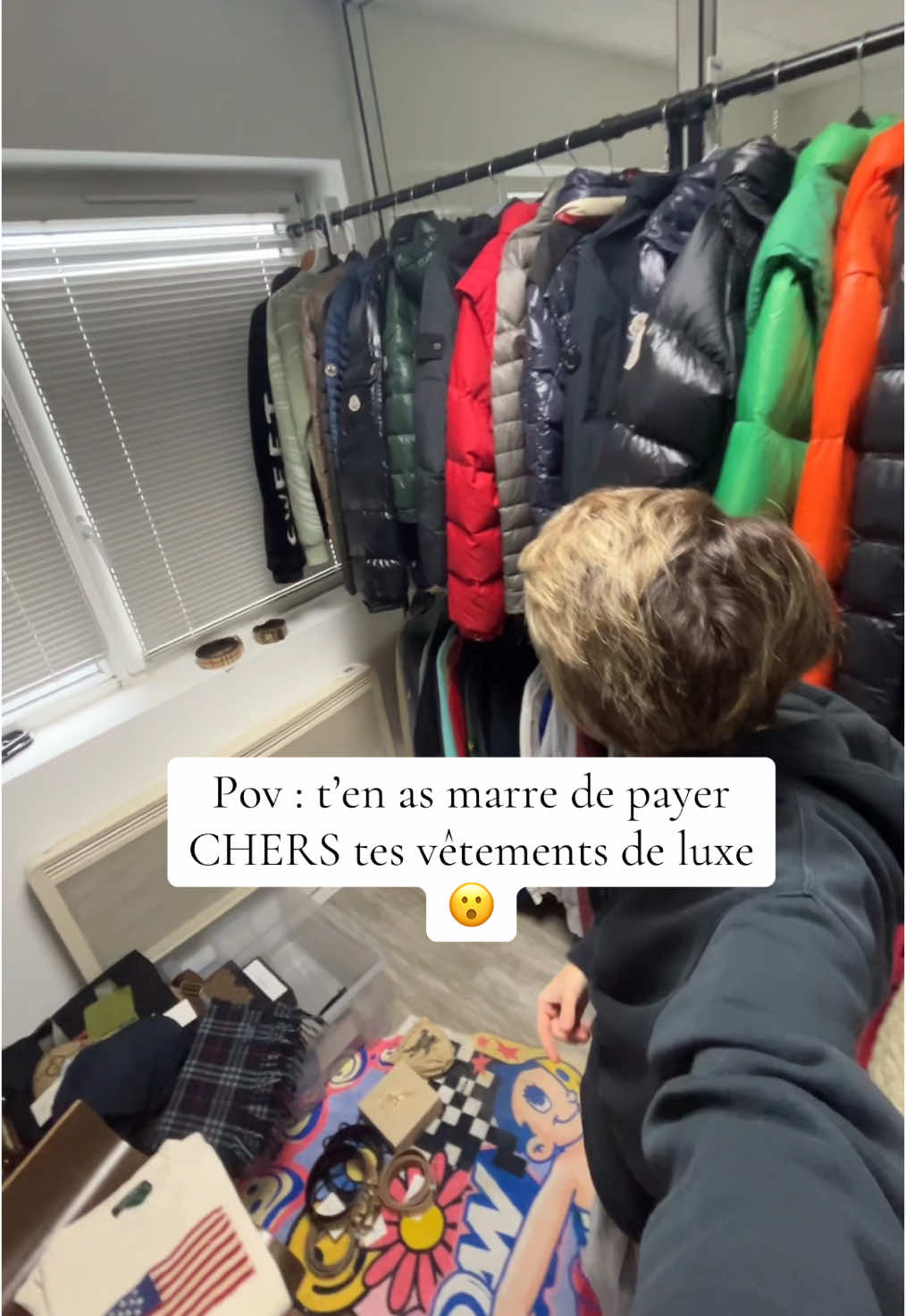 Des vêtements authentiques et de seconde main surleshopdejulia.com 😮🔥 #luxe #bonsplans #secondemain #moncler #burberry #stoneisland