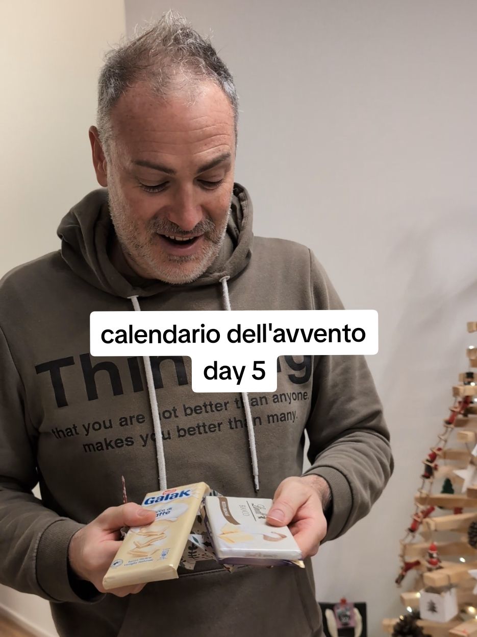 day 5: apriamo il calendario dell'avvento #calendariodellavvento #nataleinsieme #coppiadivertente #perte #regalidinatale dinatale