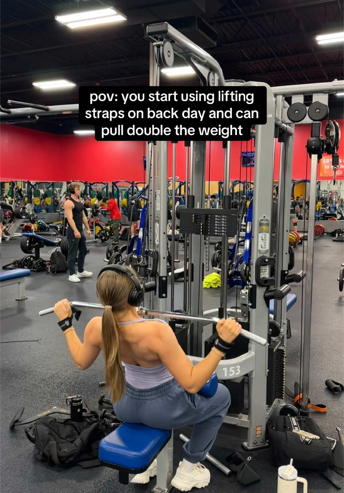 I was shocked lol #gymrat #lifting #gymgirl #Fitness #gym #liftingstraps #backday 
