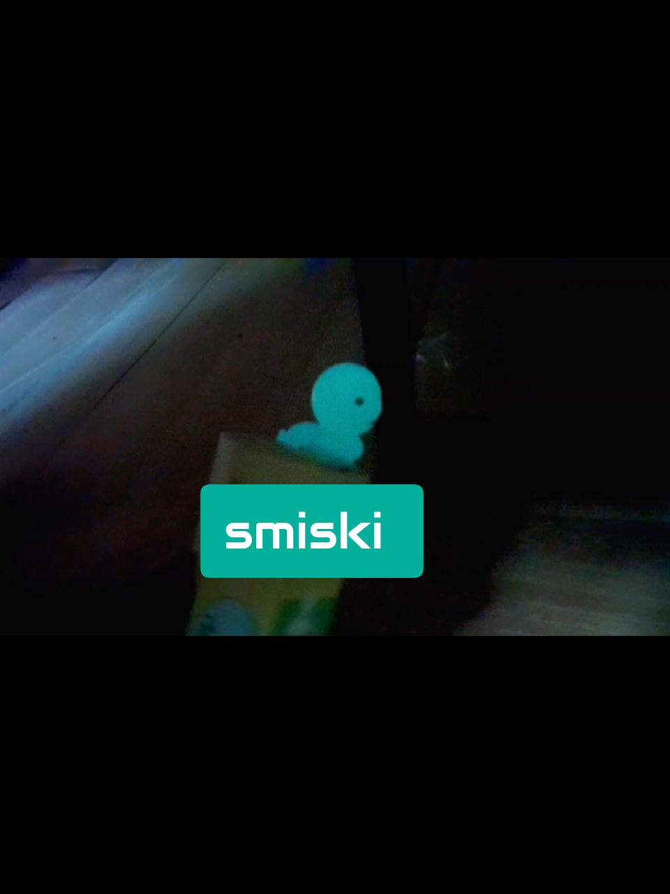 Smiski glow in the dark #smiski #smiskifigures #smiskicollection #smiskiunboxing 