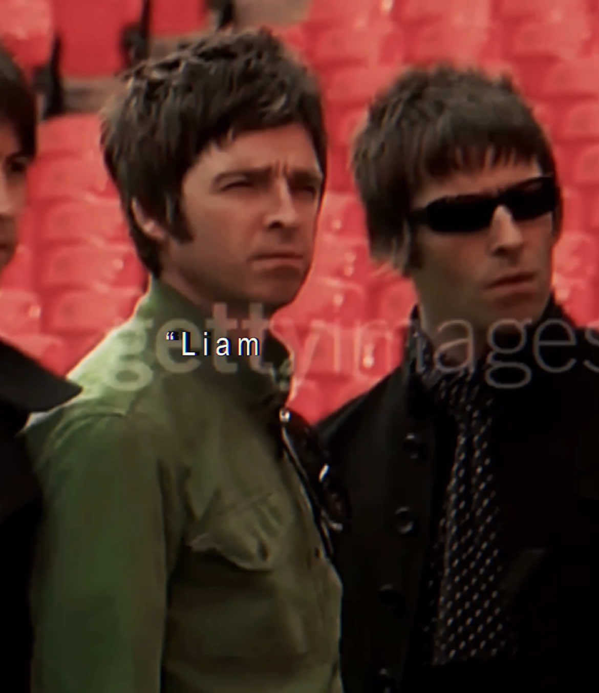 oasis lore has a chokehold on me. #noelgallagher #noelgallagheredit #liamgallagher #liamgallagheredit #oasis #oasisedit #britpop #oasisreunion #edit #fyp 