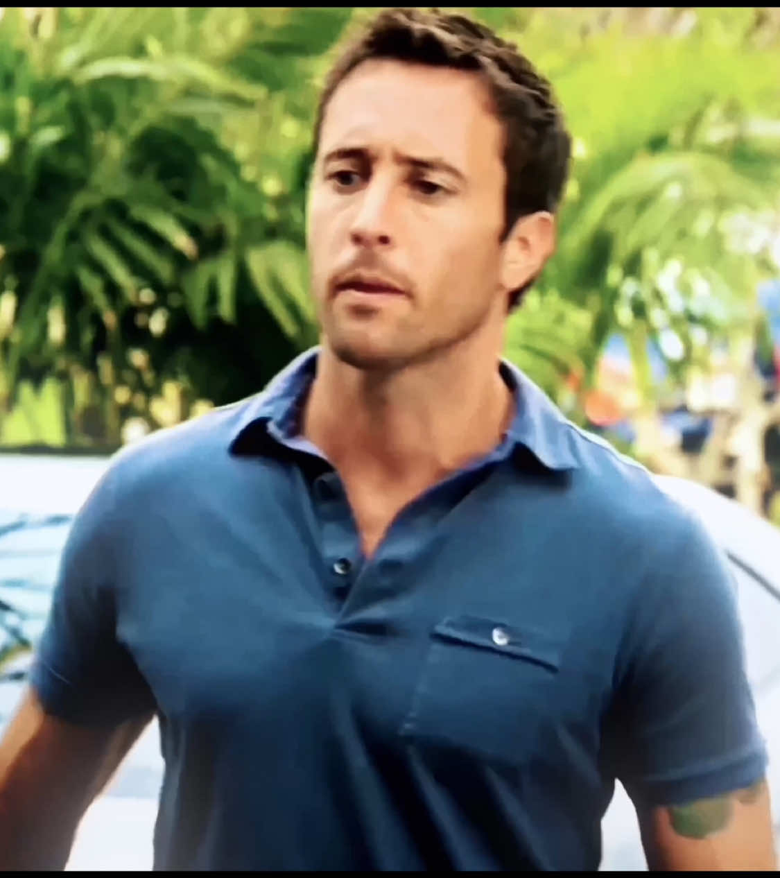 He can knock on my door next 🤭 #stevemcgarrett #fyp #hawaiifive0 #needthat #alexoloughlin #wantthat #h50 #cravethat #h50edit #stevemcgarrettedit #mine 