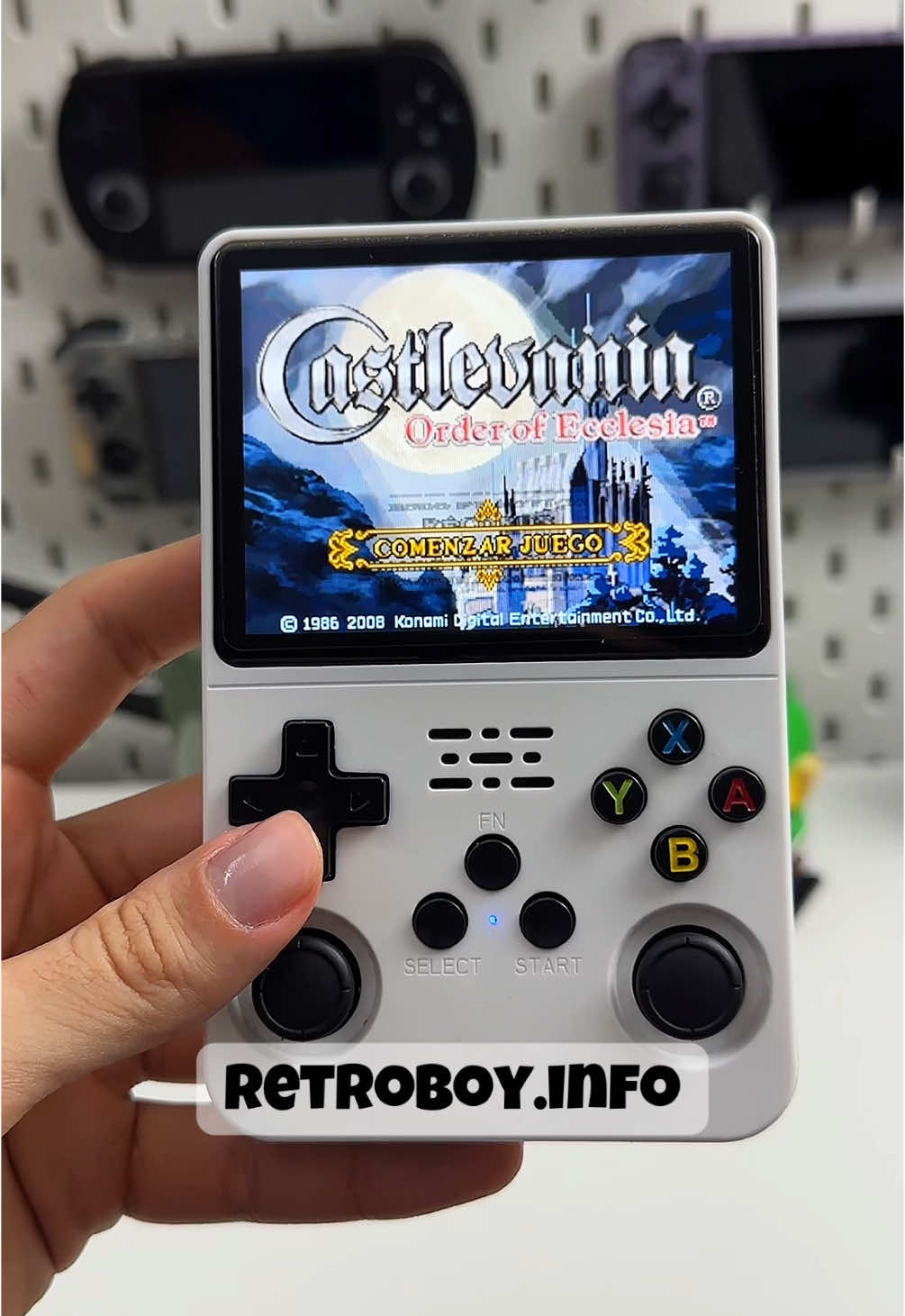 Tiene castlevania? En este video lo pondremos a prueba en la retroboy #games #gaming #consolaportatil #retroboy #castlevania 