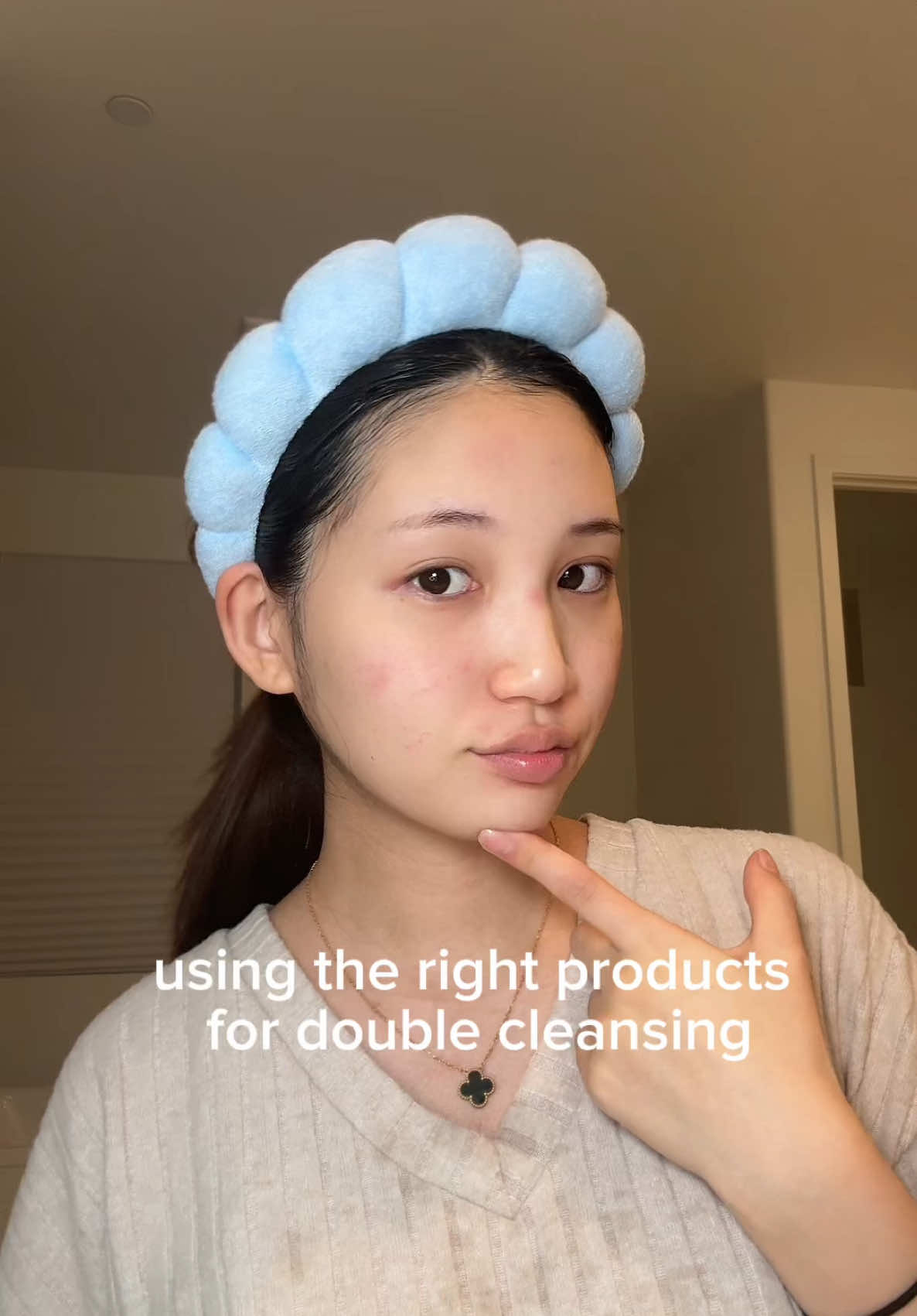 if youre breaking out from double cleansing, it might be because youre not using the correct products. if you have sensitive skin like me, the wrong products will break you out 🥲 also emulsify! most important step in double cleansing… been using vegreen’s rice daily moisture pore cleansing oil along with their gel cleanser & am obsessed. super gentle and moisturizing to my skin <3 lmk if you guys decide to try it out or if you guys have any questions :) #doublecleansing #doublecleansingroutine #skincare #cleansingoil #cleansingroutine   