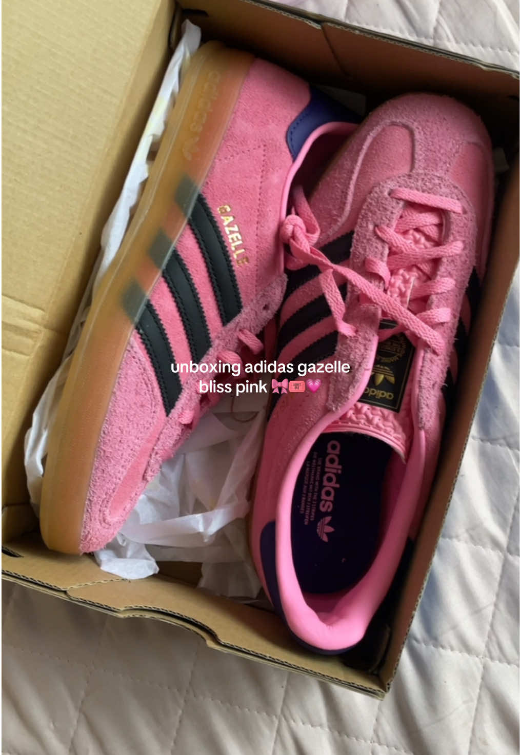 eu coloquei na minha cabeça que queria um tênis rosa e ele foi o escolhido 🎀 #unboxing #adidas #gazelle #girly 