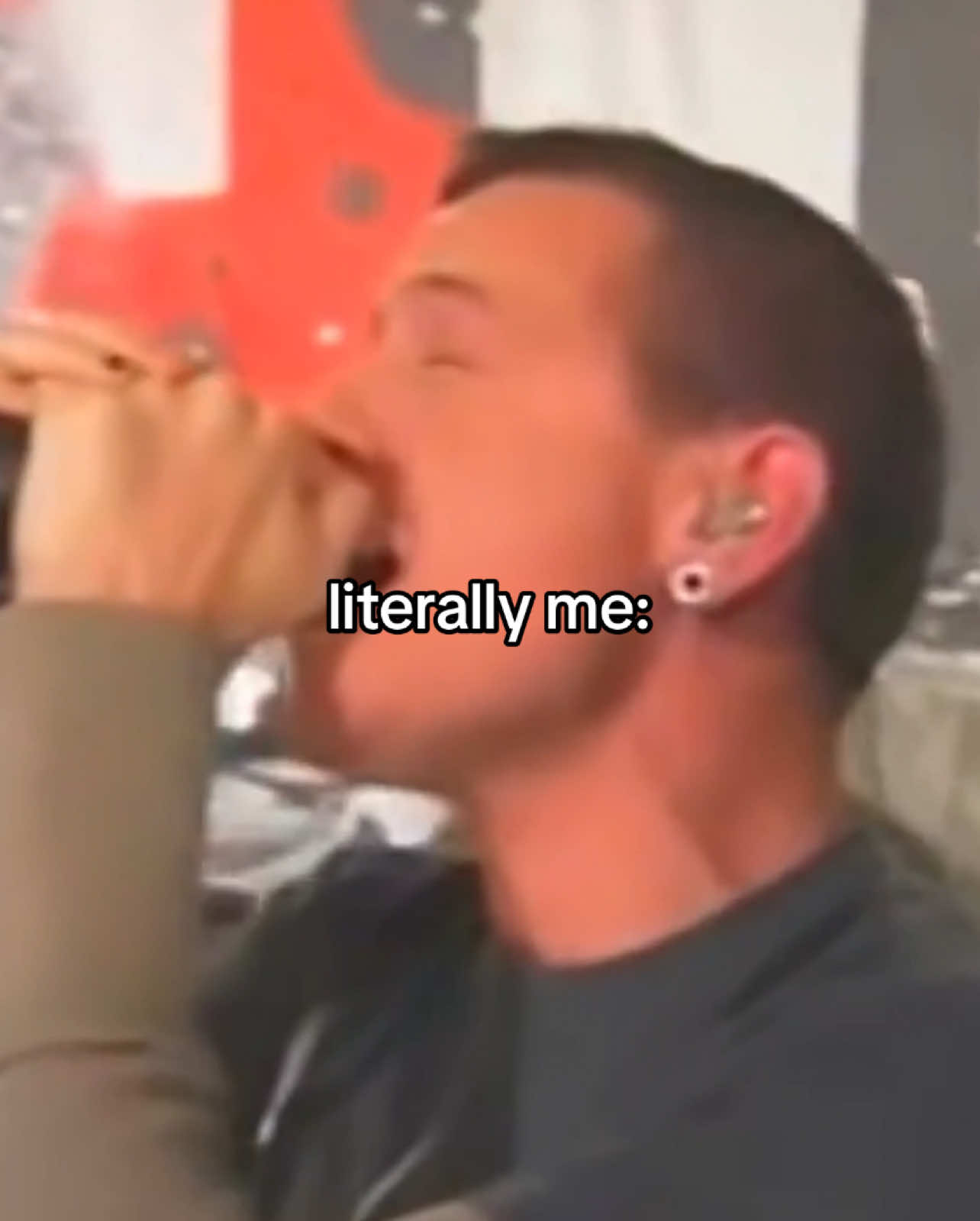 literally me #linkinpark #chesterbennington #givenup #givenuplinkinpark #mikeshinoda #linkinparkfan #numetal #viral #tiktok #rock #minutestomidnight #memestiktok #scream #17secondscream #literallyme #pets #aolsessions #real