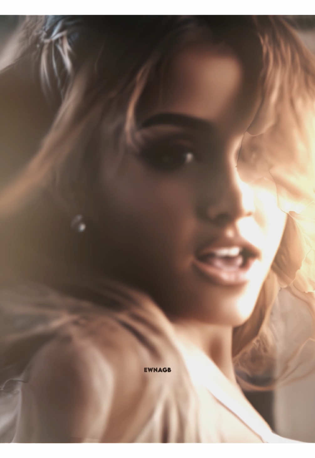 scrap | did this transition and then couldnt be bothered to find 3 more 😭😭 | #arianagrande #arianagrandeedit #arianagrandeedits #edit #aftereffects #ewnagb  