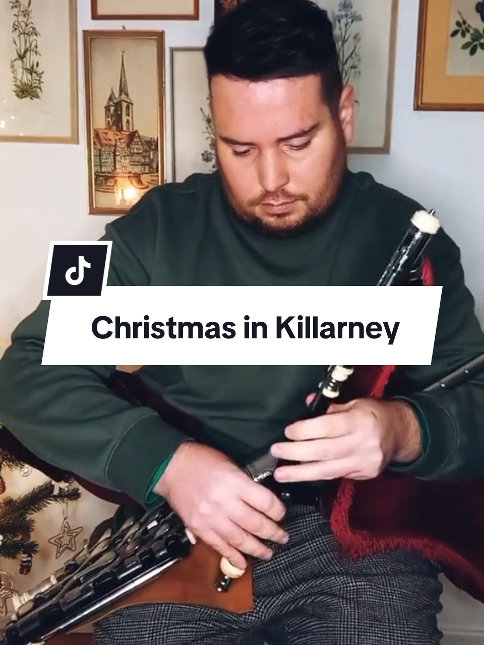 Christmas in Killarney ☘️ #uilleannpipes #onthisday #bagpipes #christmasmusic #irishtiktok #christmas