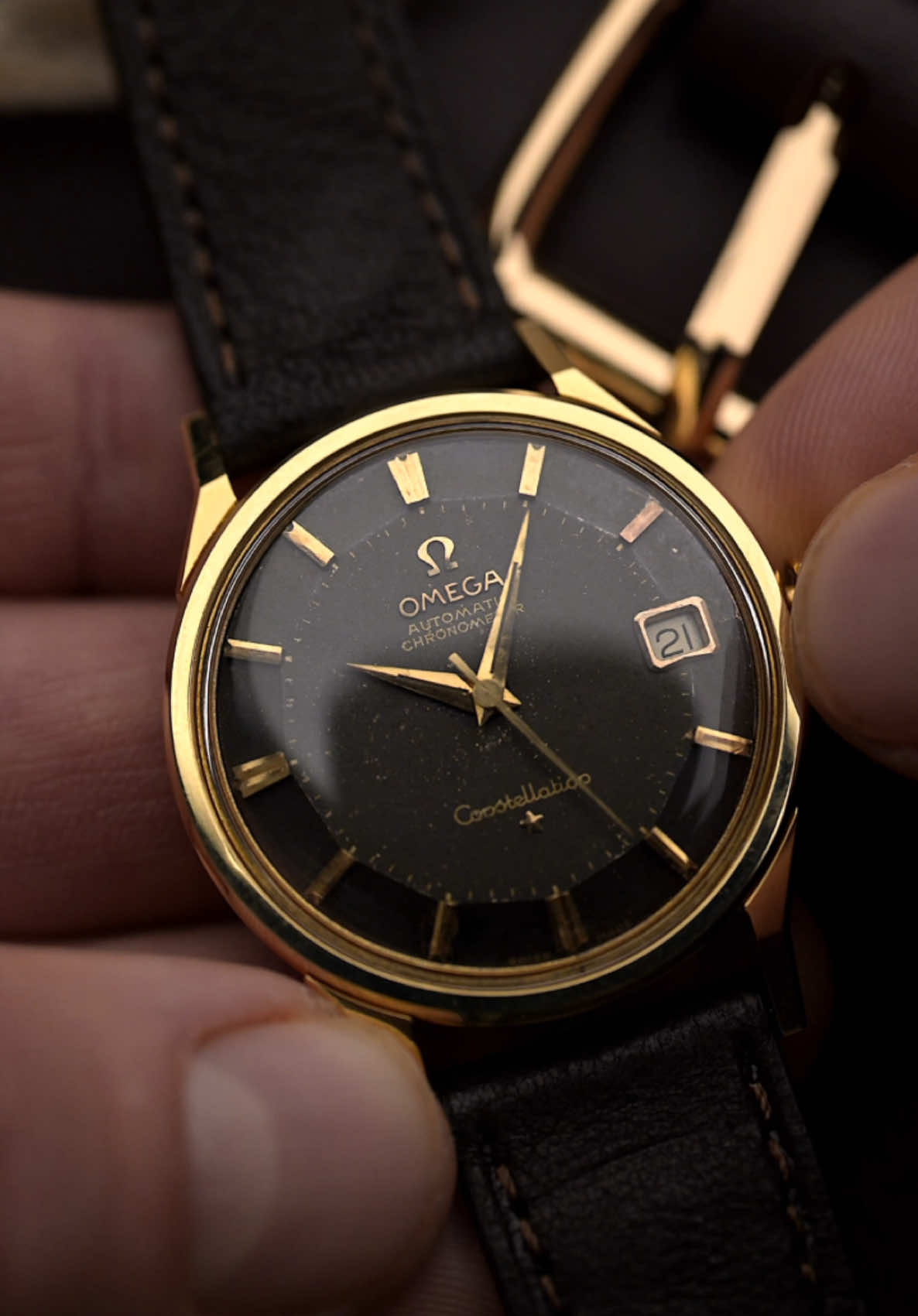 Ah ahha ahhh haaaa… those black dialed Omega Constellation Pie Pans always hit me hard 🖤  #omega #constellation #vintagewatch