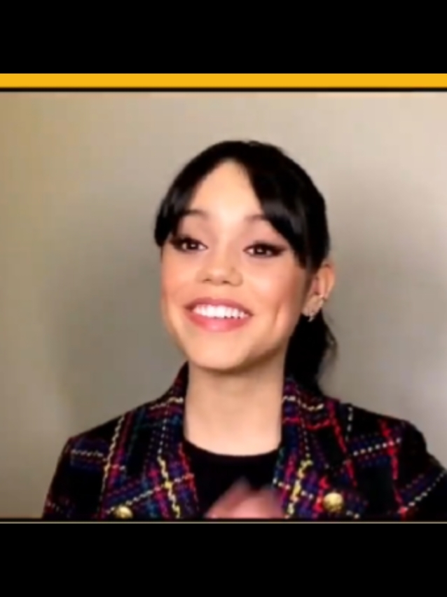 ela falando no fundo ! ❤️‍🩹😭 #liliaortega #jennaortega #infinity #wandinha #viralvideos  @TikTok 