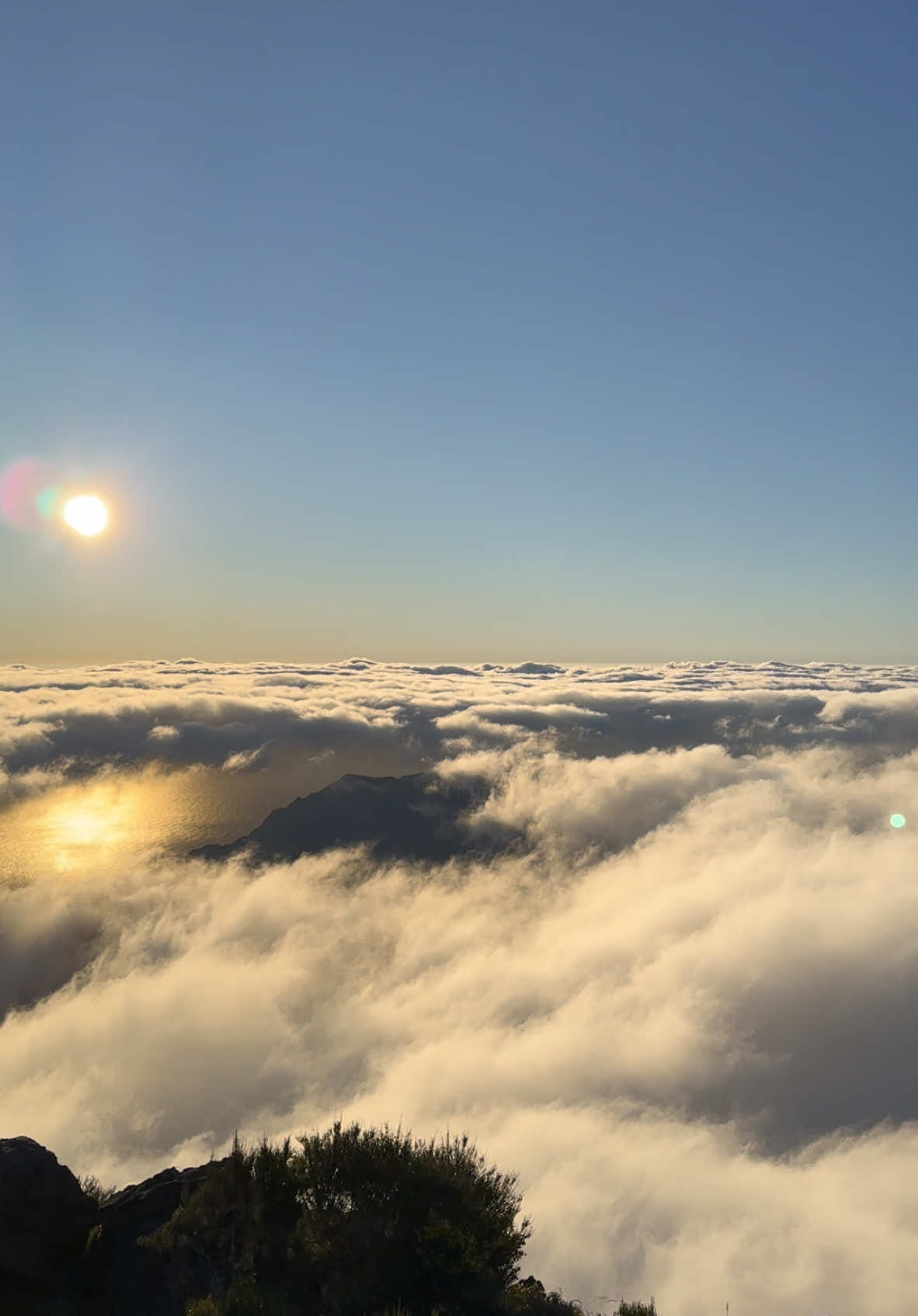 Pov: I tell you I know a spot #portugal #madeira #nature #trail #hike #sunrise #sunset #fyp #views #travel #traveltiktok #photography #solo #solotravel #clouds