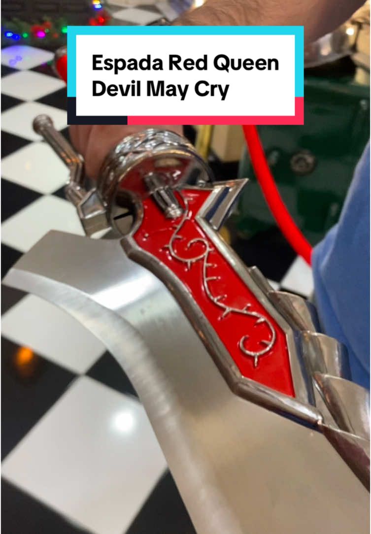 Espada Red Queen de Devil May Cry 🔥⚔️🔴 Contamos con envios nacionales🇲🇽 #devilmancrybaby #devilmaycry #devil #may #cry #anime #games #cosplay #tepic #nayarit #sword #coleccionista #swordtiktok #coleccionista #espadasreales 