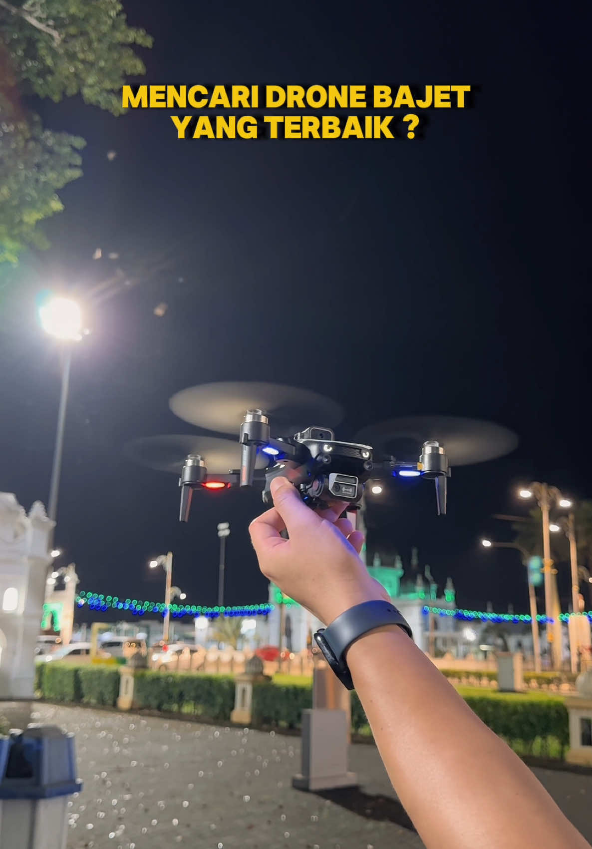 Nak main drone tak perlu riban riban...Drone ni camera dia pun dah cantik..nak main petang2 pun best..harga tengah promo🥰 jom kita jadi pilot darat #drone #dronemurah #dronemudahkawal #pilotdrone #dronebajet #dronevideo 