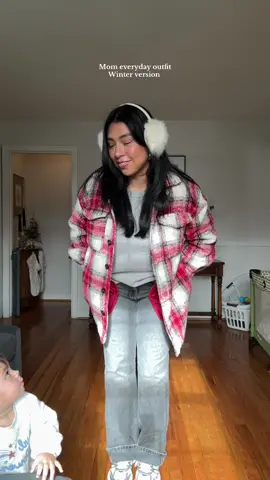 OOTD ✨❤️#creatorsearchinsights #MomsofTikTok #winterfashion #winteroutfit #everydayoutfit #moms #mom #momlife #casualoutfits 