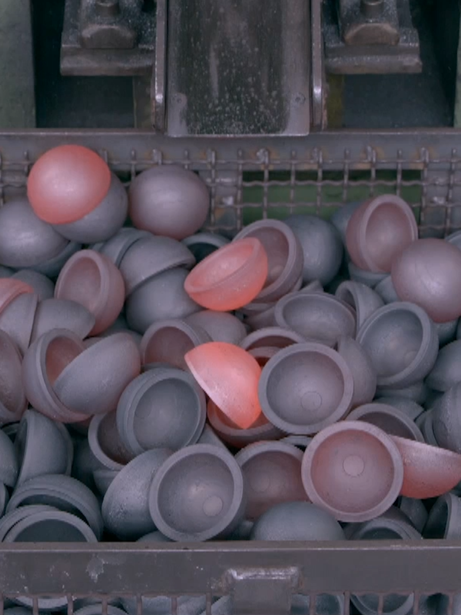 Must...Not....Eat...Metal...Ball... #HowItsMade #metal #miscellaneous #sphere #tools