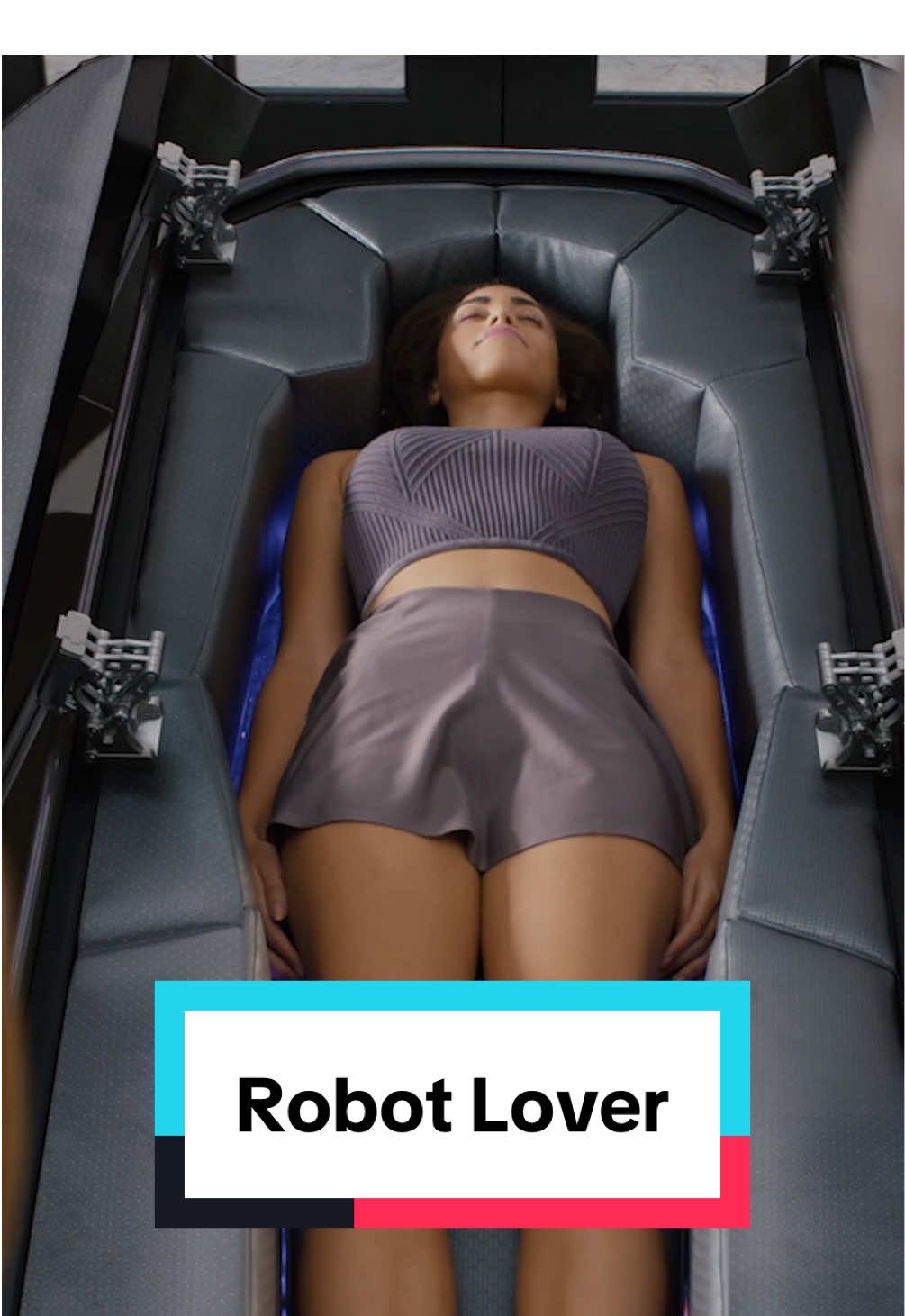 not sure i’d be down for a love robot either! 😳💔   watch megan’s story on #accusedonfox anytime on @hulu. #sonequamartingreen #mikecolter #drama #robot #tvclip #tvshow 