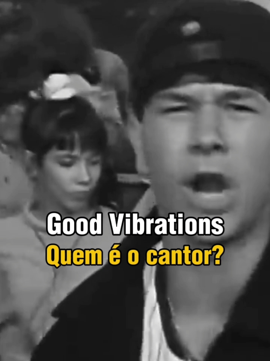 O ator, rapper e produtor de cinema e televisão americano Mark Wahlberg ficou conhecido no início de sua carreira como Marky Mark como rapper em sua estreia de 1991 com a banda Marky Mark and the Funky Bunch #musica #rap #anos90 #cinema #newkidsontheblock 