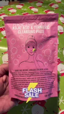 Phor Essential deep cleansing pads are great for acne, blackheads, deep pores and blemishes! They leave your face feeling soft and smoothe. #phoressentials #cleansingpad #acne #pores #deepclean #clean #cleaning #TikTokShopHolidayHaul #TikTokShopBlackFriday #christmas #gift #fyp #fypシ @Phor Essentials 