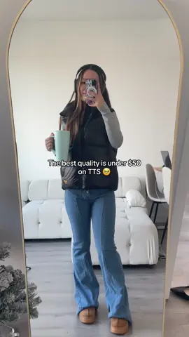 The best quality is under $50 on TTS 🥹 @Moonlion.us #downjacket #jacket #winterjacket #TikTokShopBlackFriday #TikTokShopCyberMonday #spotlightfinds #tiktokshopholidayhaul 