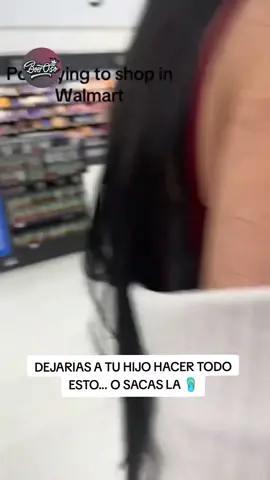 Niña causa destrozos tras berrinche en Walmart La menor de edad comenzó a lanzar todo lo que tenía a la mano frente a la mirada de sus padres y otros clientes #walmart #niñaberrinchuda #parents #USA #berrinche #estadosunidos🇺🇸 