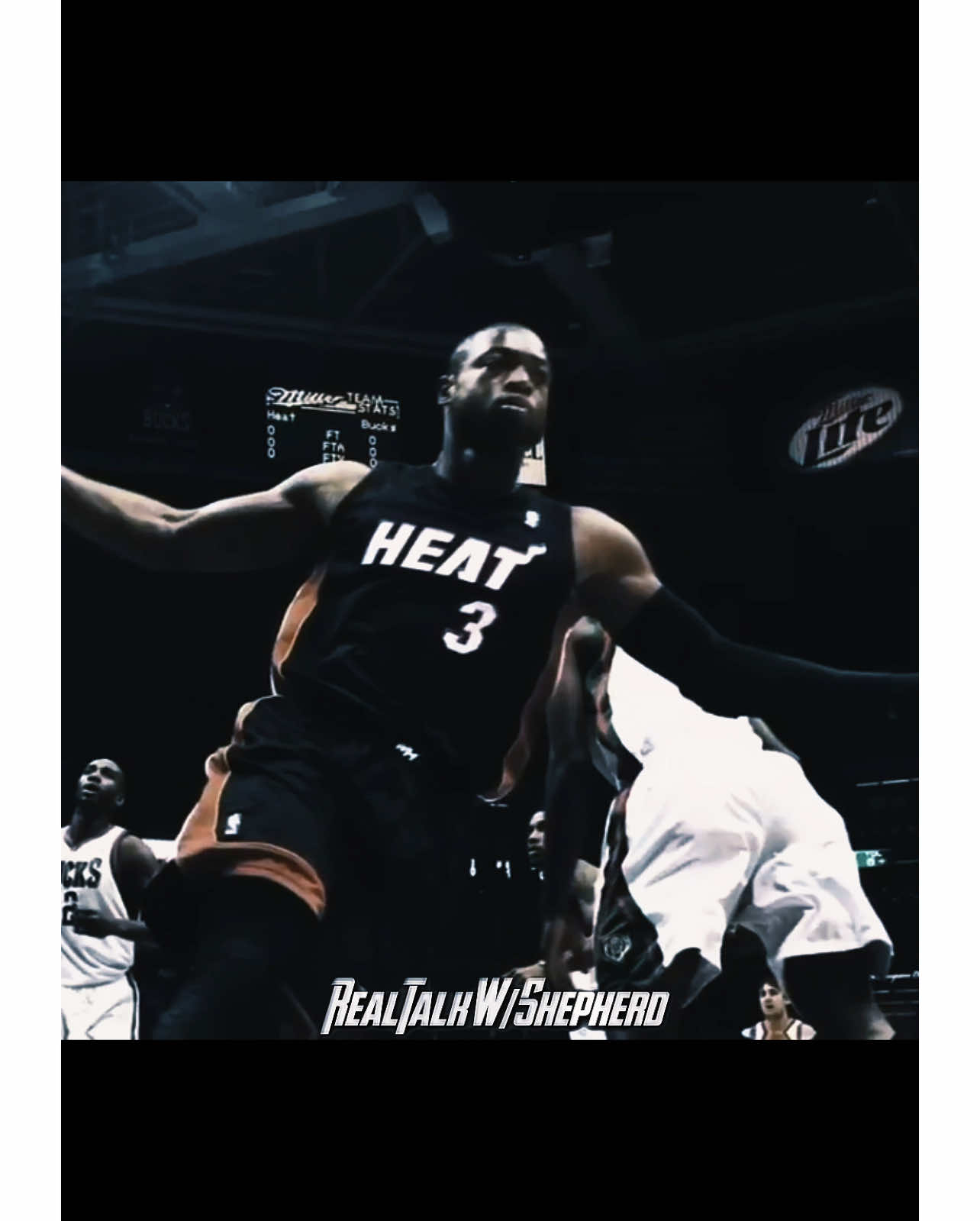 LeBron and D Wade Iconic Alley Oop Dunk #lebronjames #lebron #dwaynewade #dwade #miamiheat #NBA #basketball #highlights #edit 