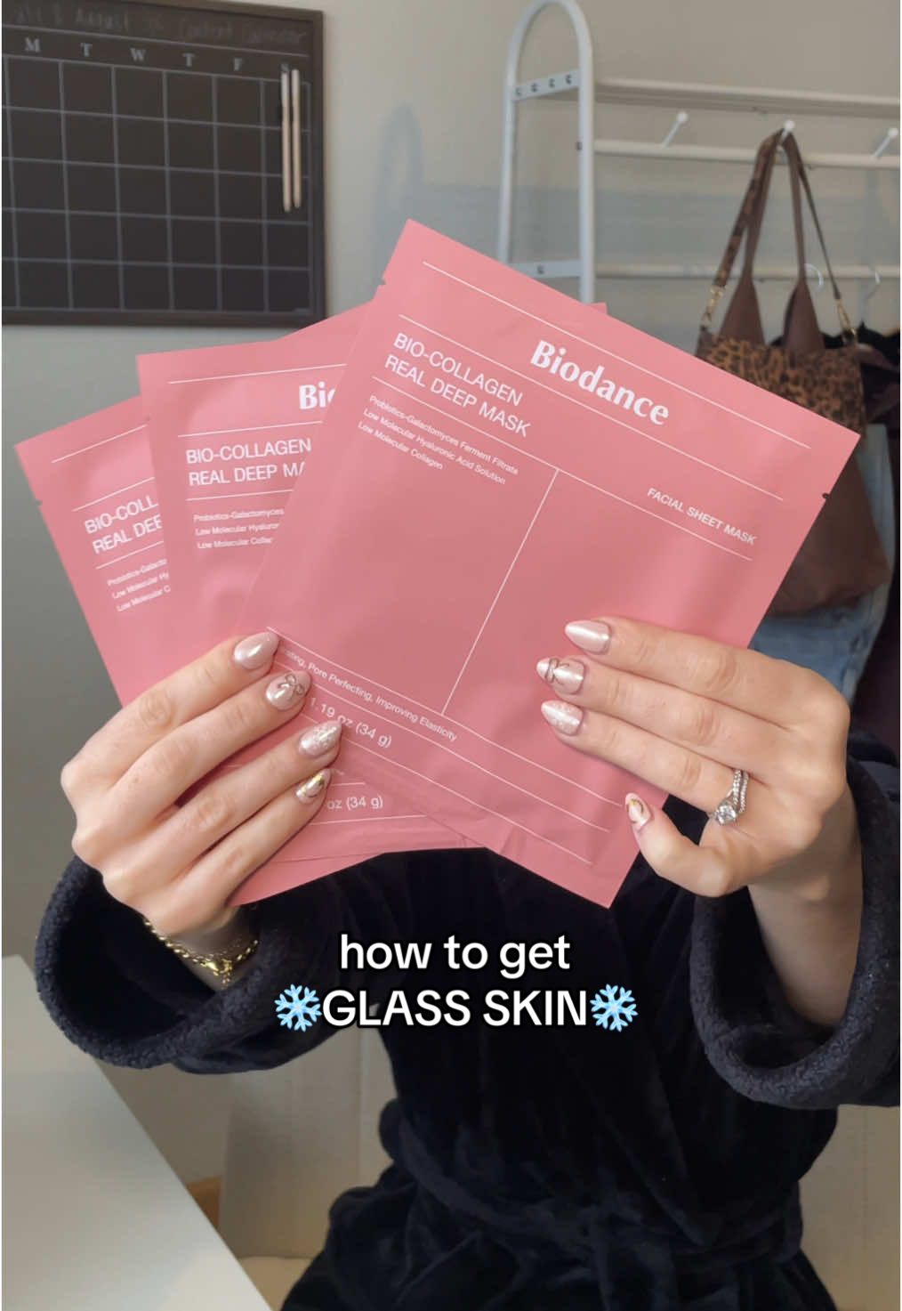 The secret to glowy glass skin ❄️ would not be upset if these ended up under the tree or in my stocking this christmas! 🤭 on my SF under “self care” 🫶🏼 #koreanskincare #koreansheetmask #glassskin #skincare #amazonmusthaves #amazonbeauty #skincareroutine #glowyskin 