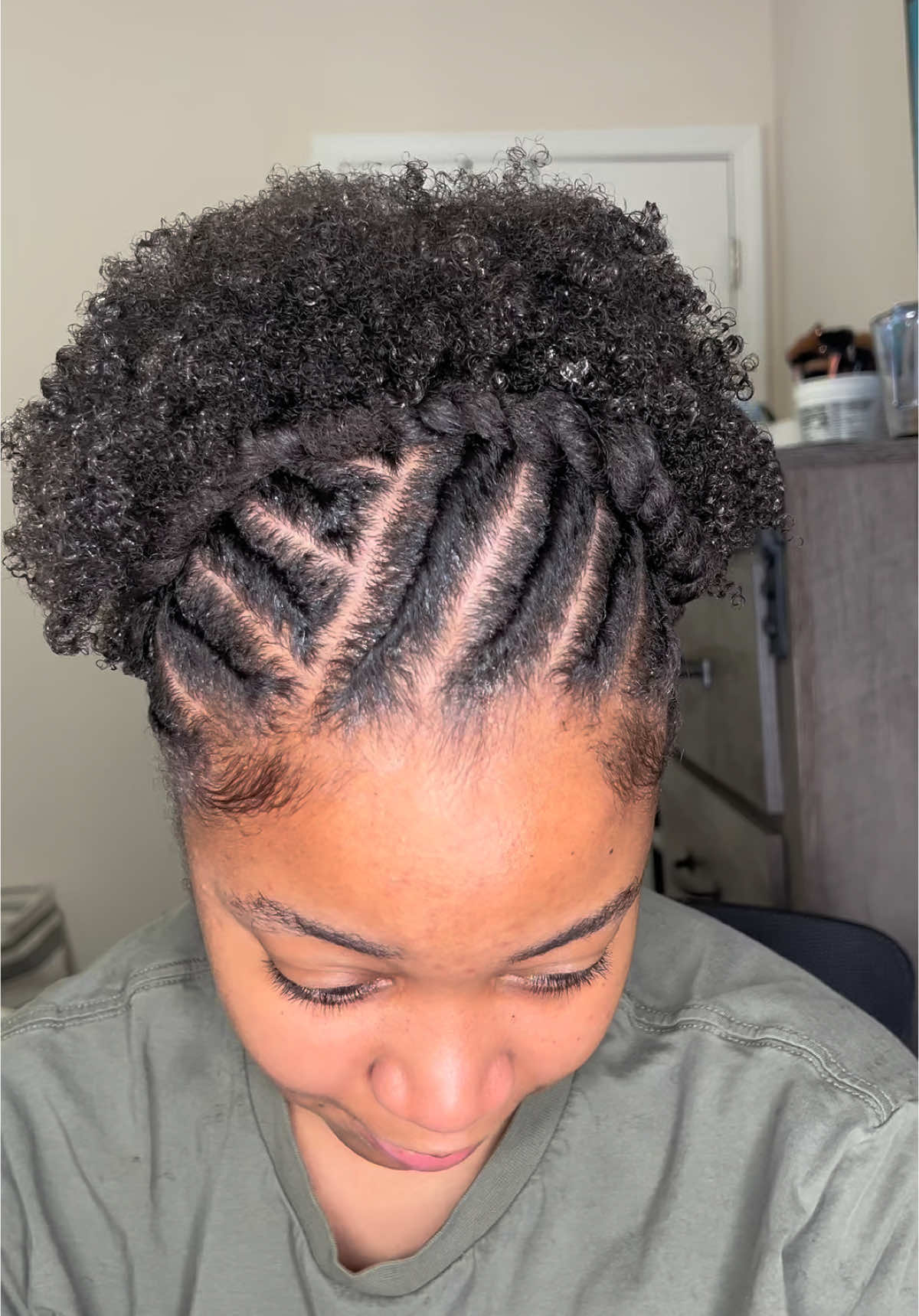 Products used:  Neat braid gel & miche gel  Flats twists are great for if you can’t cornrow #4chair #hairtutorial #4chairstyles #naturalhair #shorthair #creatorsearchinsights #blackgirlhairstyles #fyp 