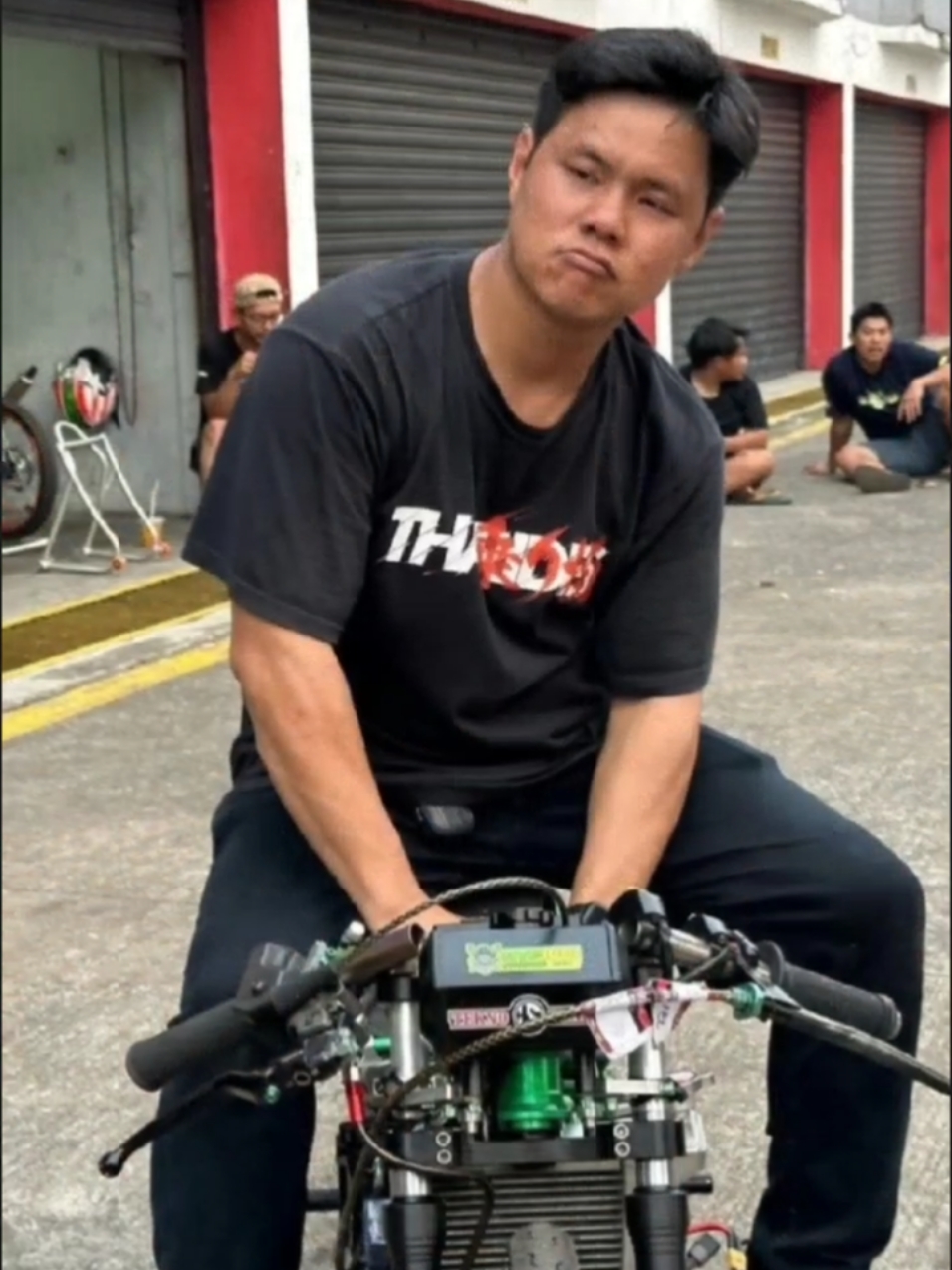 Membalas @cimpllo31 Hans Lim apa yg gak bisa , Konci 🤪🔥🔥🔥#tonsaleng #ebon #ngothailand #Riyanto #Riyanto #teknotuner #teknotuner #Bimanata #kohansteknotuner #Bimanata #hbythailand #Bimanata #taksu #fyp #CapCut 