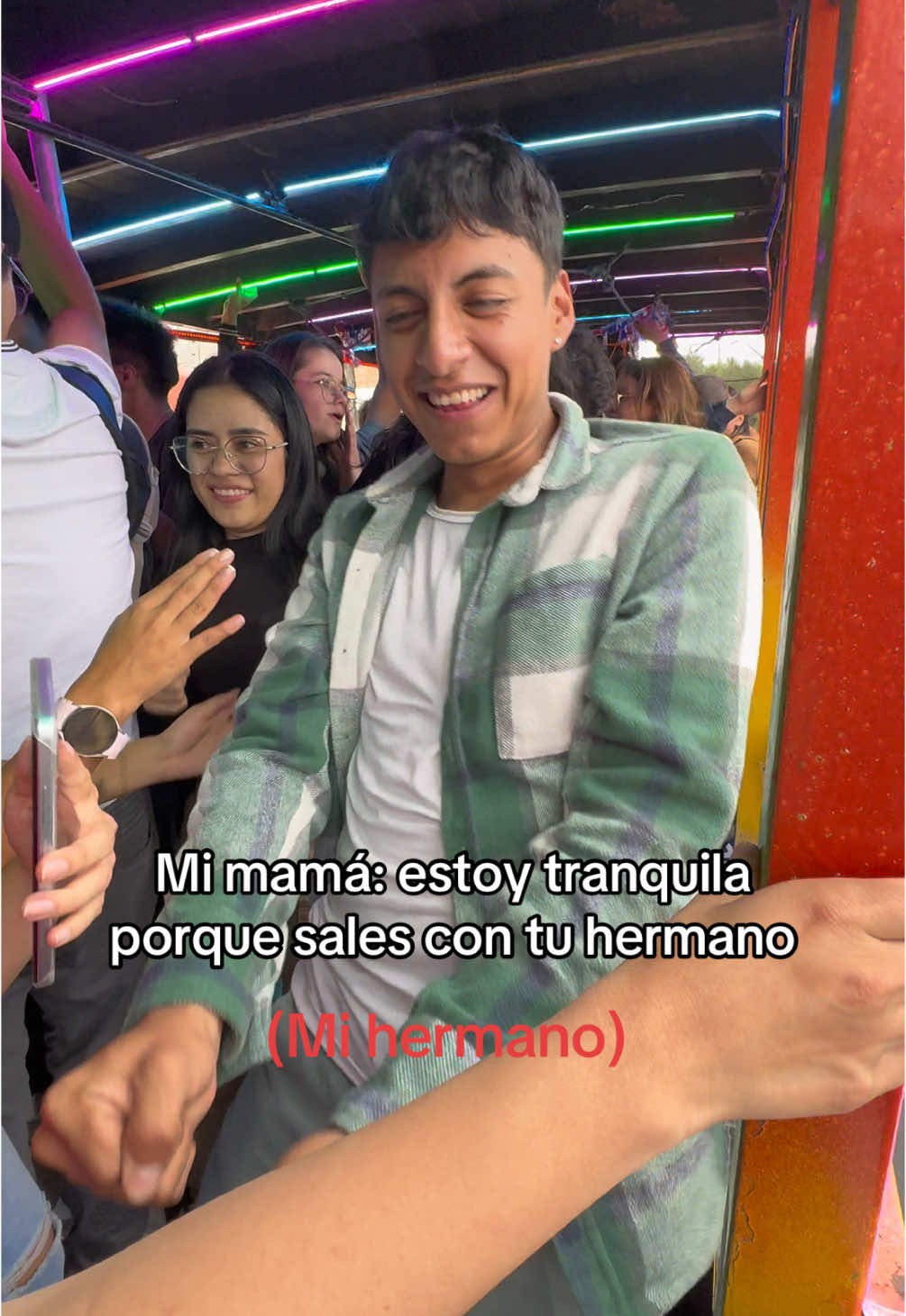 @Steven David jajaja eres un personaje 😎😆😂 jajaja te amo bro!!!  #viral #viraltiktok #fyppppppppppppppppppppppp #tendencia #humor #comedyvideo #jajaja #hermanos #hermano #risa #mimama 