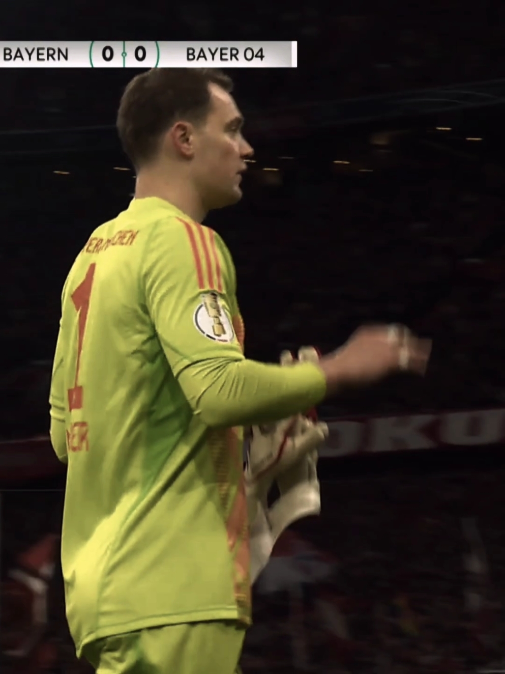 Neuer received a red card #rek #fyp #fpy #footballtiktok #bayernmunich #manuelneuer 