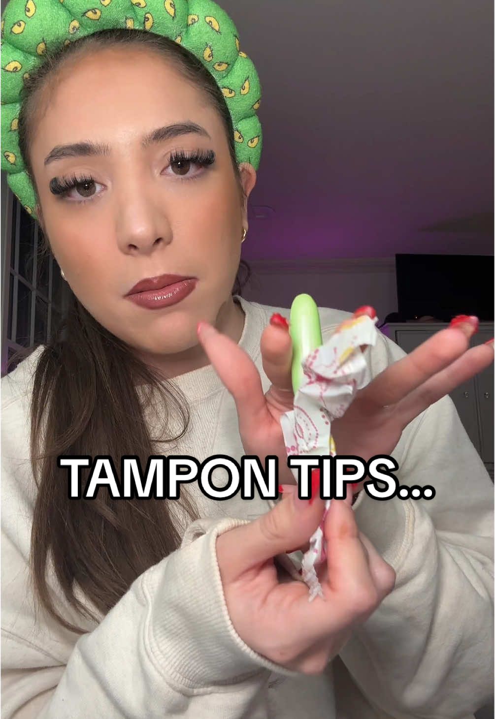 tampon secrets not even your MOM will tell you … #girlytips #periodtips #periodhelp #tampons #hygienetips #hygieneproducts #howtoinserttampon #tampongirl #grwm #firstperiod 