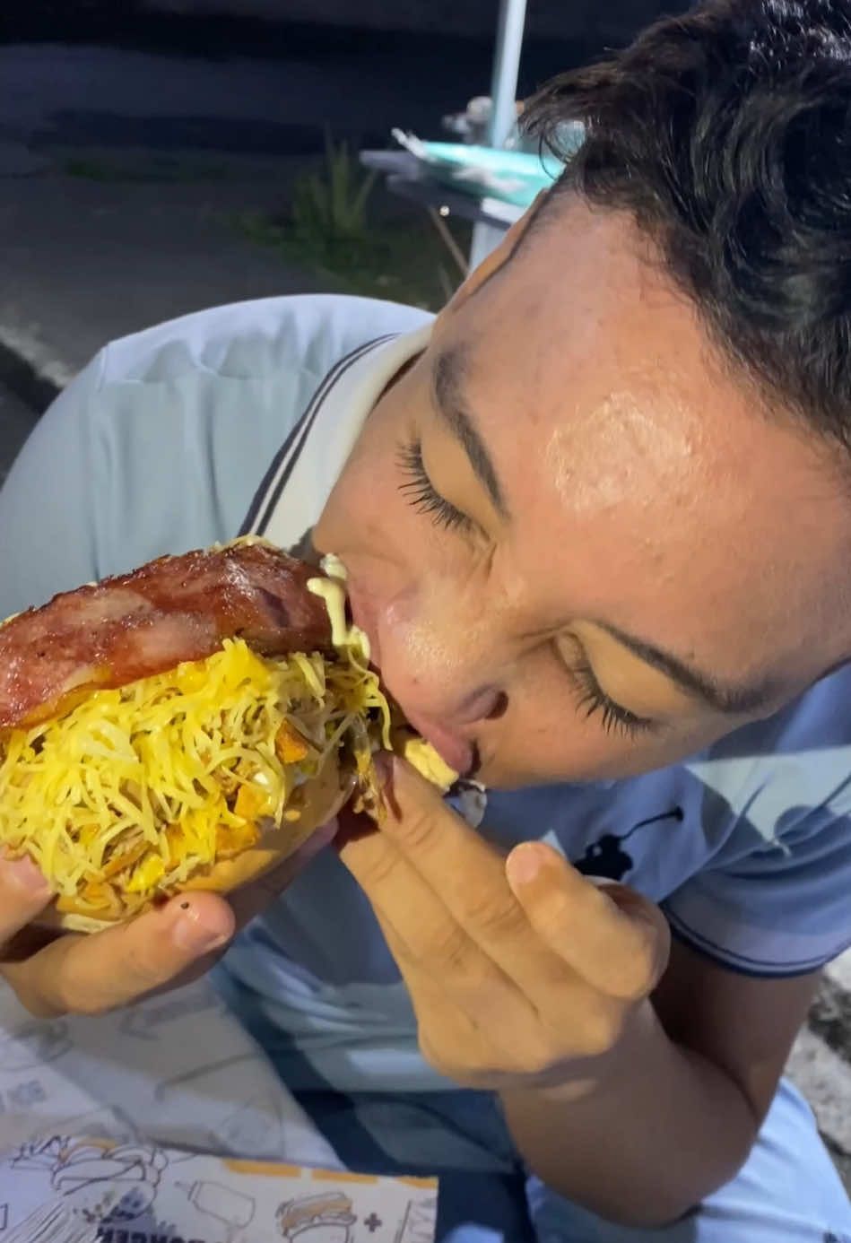 Nuevo video😻😻😻😻😻 Anfitrion @Orlando Sánchez  #hotdogsofi #pirituportuguesa #perroscalientes #comidarapida #burgers #hamburguesas #cheddar #cheesseburger