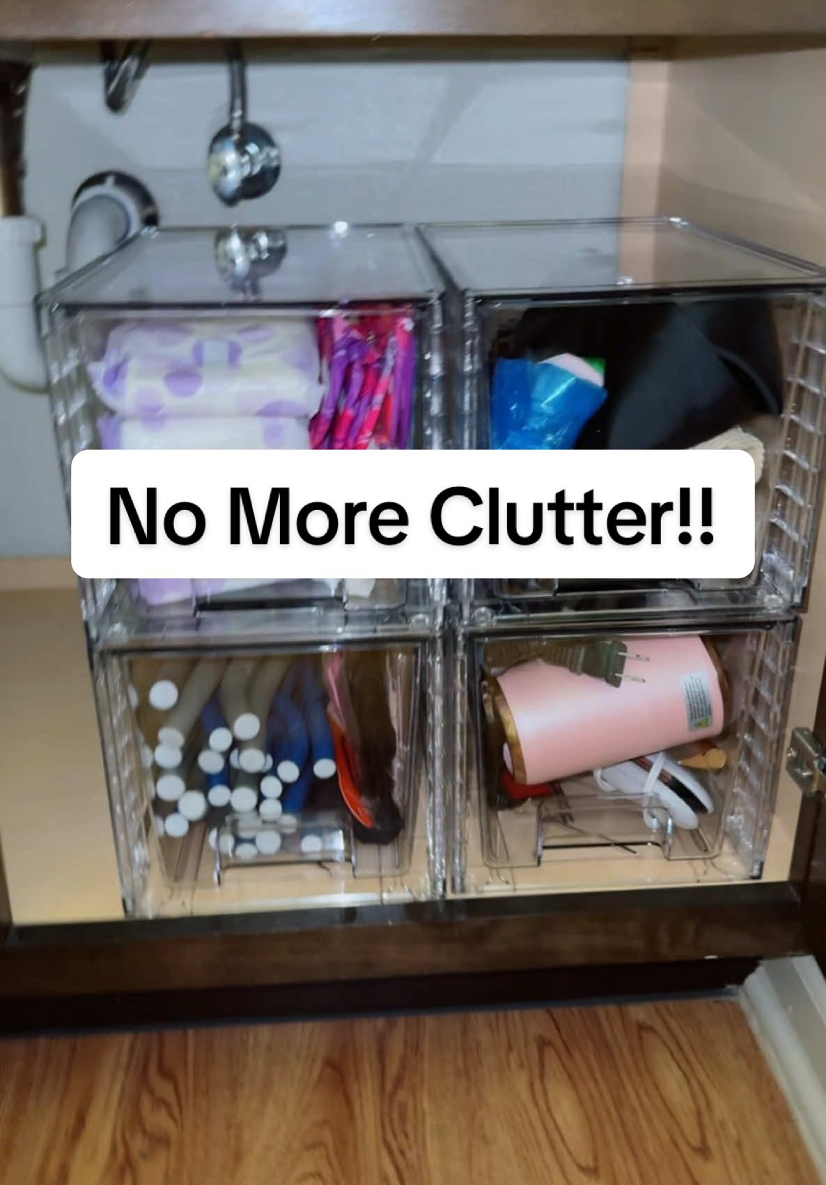 No more clutter🙅🏽‍♀️ #stackablestorage #bathroomorganization 