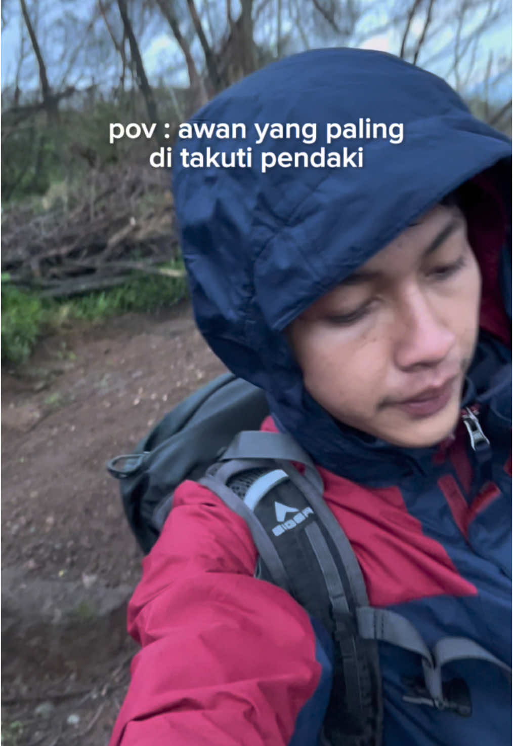 ada yang bisa bantu jelasin ini awan apa? #gunung #pendaki #pendakigunung #pendakikusam #Hiking #explore #jelajahalam #pendakiindonesia #senjabercerita #gunungindonesia #fyp #foryou #xyzabc 