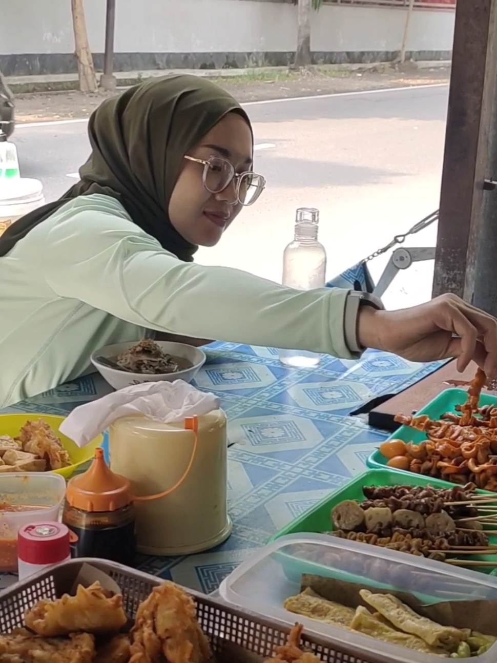 Amunisi sehabis #olahraga #jogging paling seger ya #nyoto 😄😄 Kamu jangan lupa #sarapan ya.. Love #kuliner #soto 