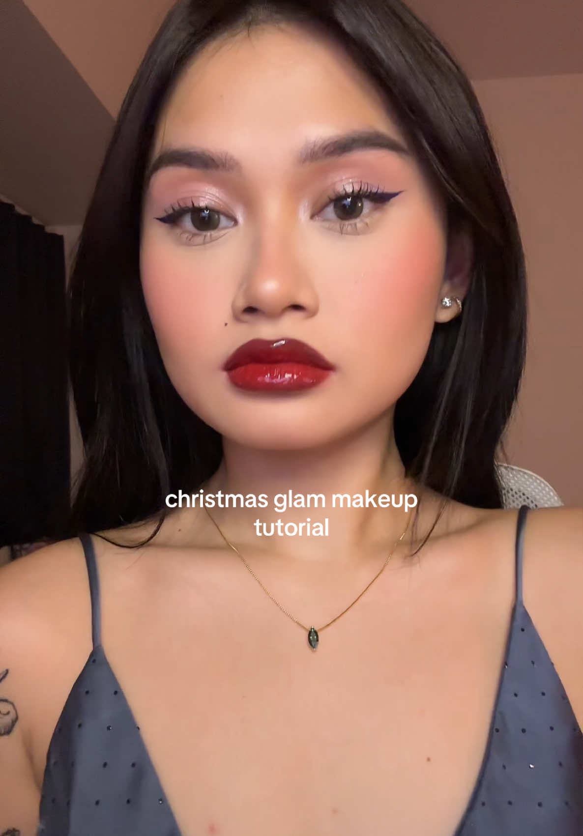 more christmas makeup for you guys featuring @RSG Ready Set Glow 🍒 #makeupph #grwm #christmasmakeup 