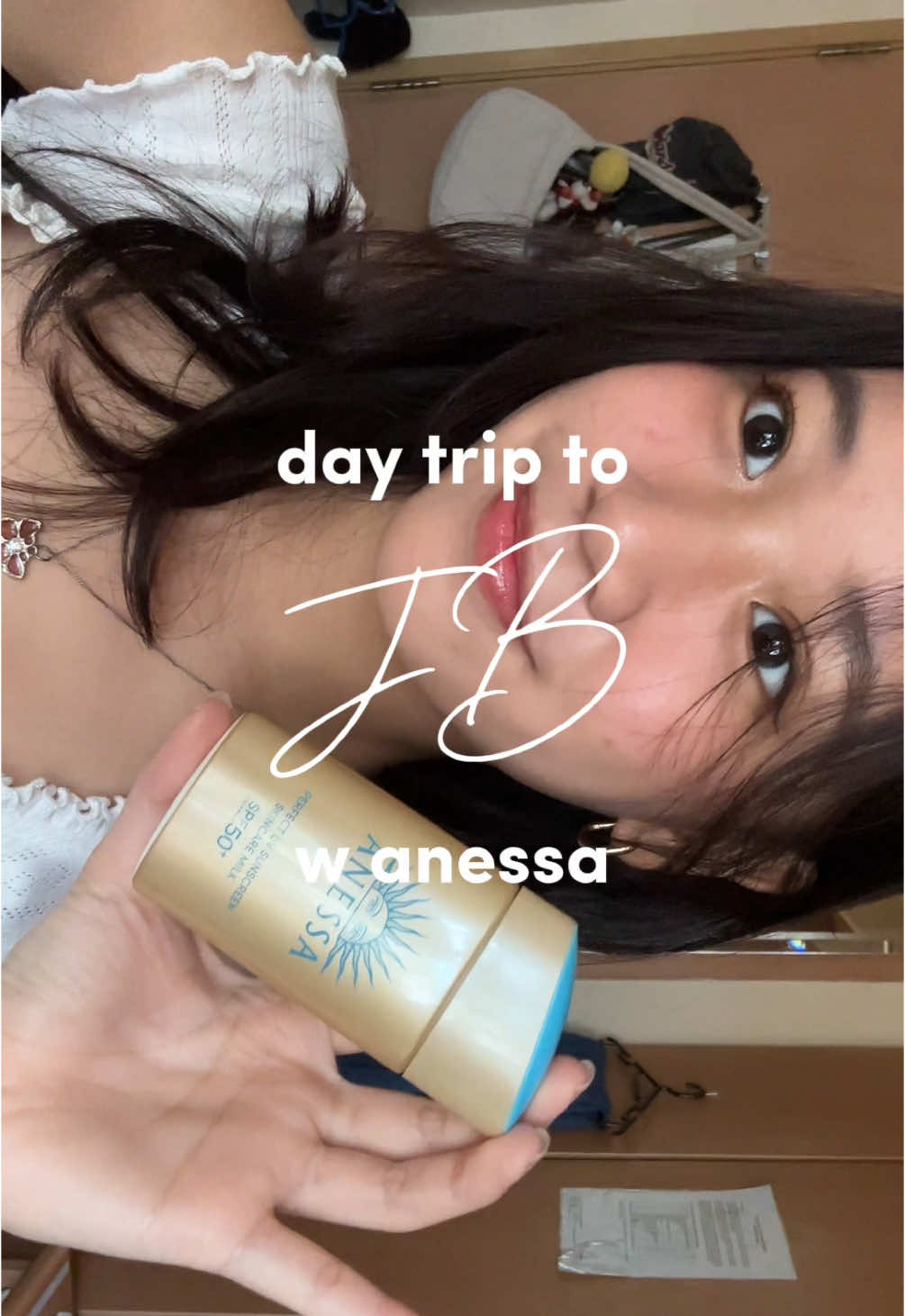 spend a day trip to JB w me & my Anessa sunscreen!!! ☀️ the perfect duo for quick and easy sun protection, there’s no excuse to skip your spf anymore 🧴😉 @Anessa Official Singapore #Anessa #AnessaSG #MoreThanJustASunscreen #ByeUVAging #Suncare #skincareroutine #spf50 #japaneseskincare