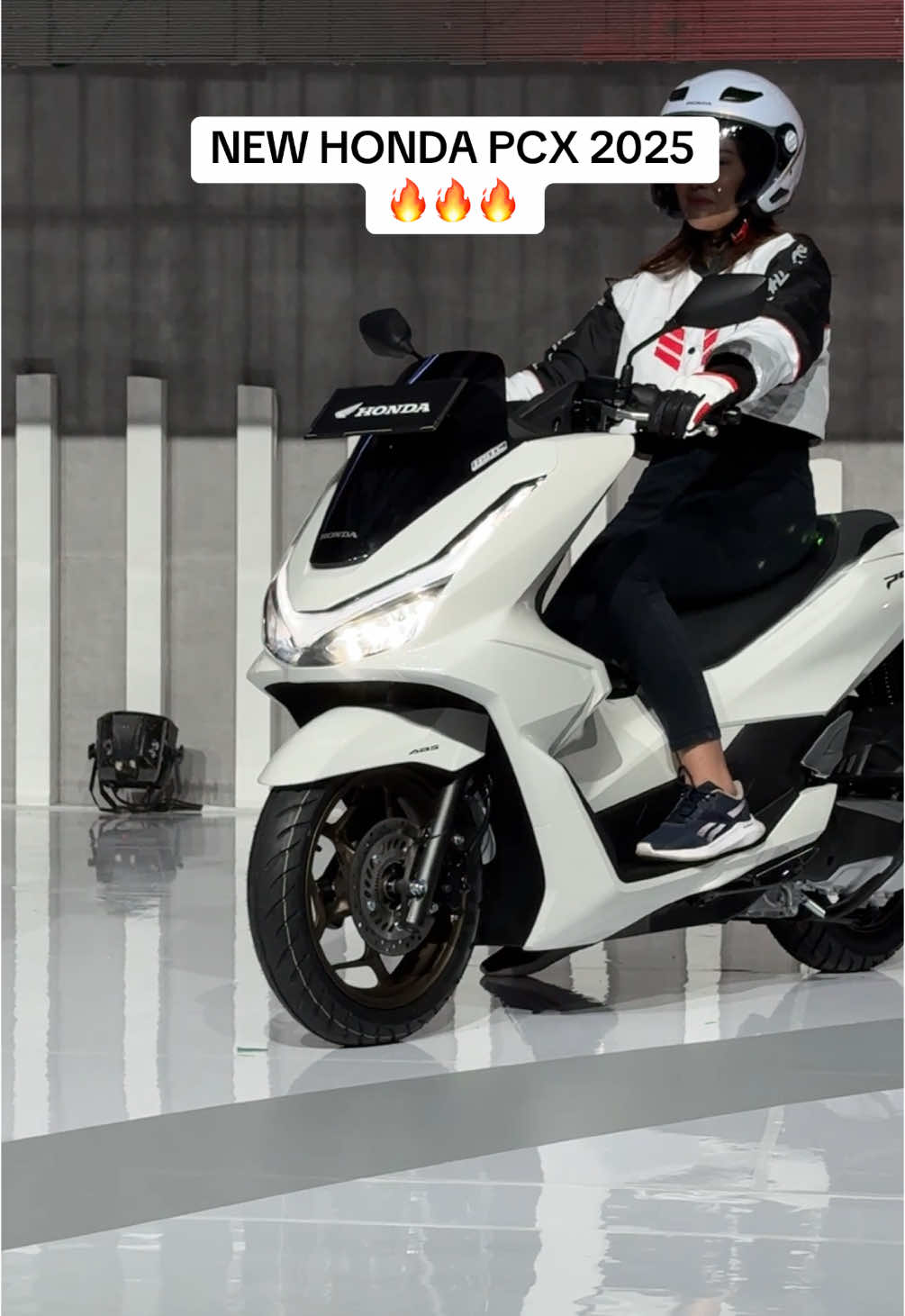 New Honda PCX160 2025 🔥 ada tipe Roadsync yang bisa konek hp buat navigasi, kontrol musik, dll 🤩 #hondapcx #hondapcx160 #pcx #pcx160 #pcx160ล้อ17แต่งสวย 