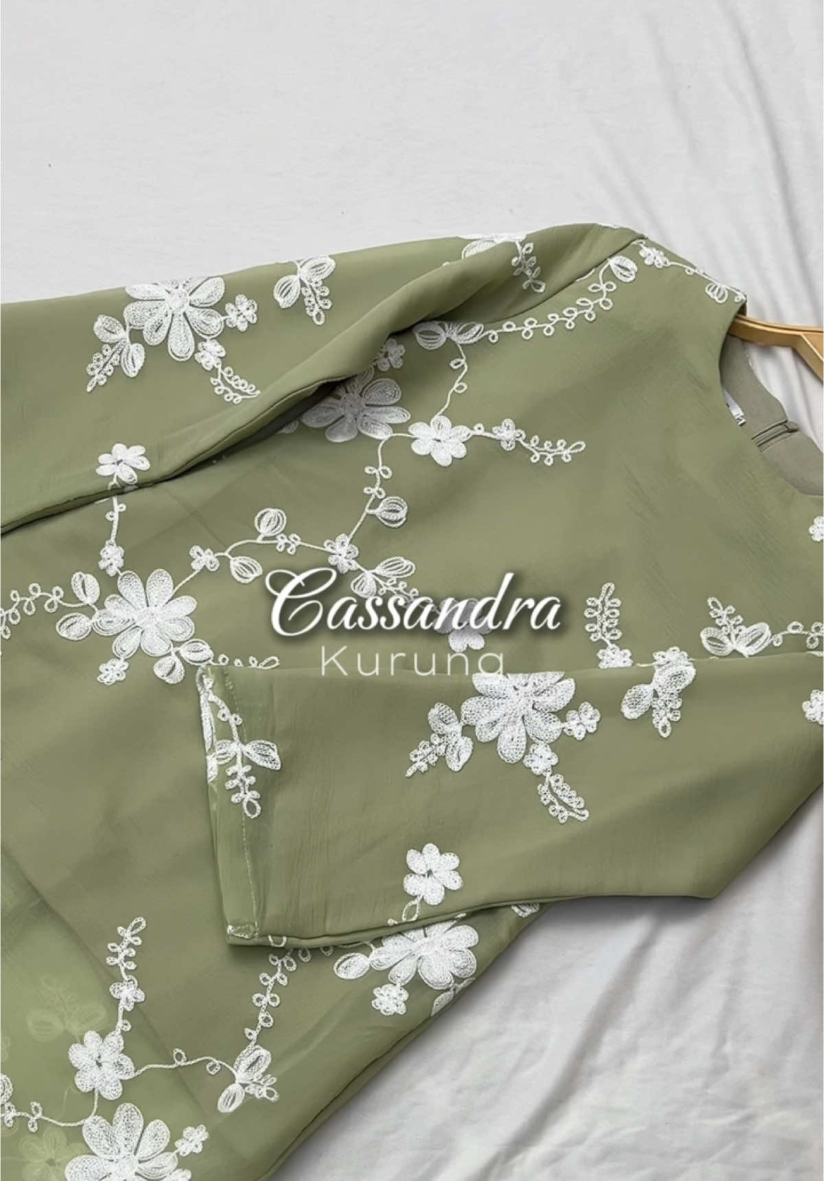 Another colour cantik untuk collection Cassandra Kurung 😘 Cepat tekan beg kuning korang dapat harga berapa sekarang 😍🛍️✨ #tiktokfesyen #fashiontiktok #1212tiktokshopping #ainorie #fyp #fyppppppppppppppppppppppp #outfitideas #bajukurung #bajukurungelegant 