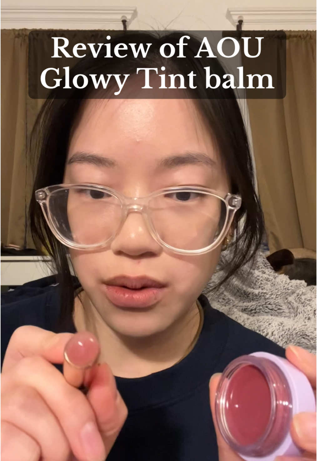 Very curious to see what the product Blackpink Jennie and Actress Kim Ji Won uses is like and i’m impressed! #aou #lipbalm #kbeauty #jennie #kimjiwon @HEMEKO (not sponsored but im opened to be sponsored lol) 