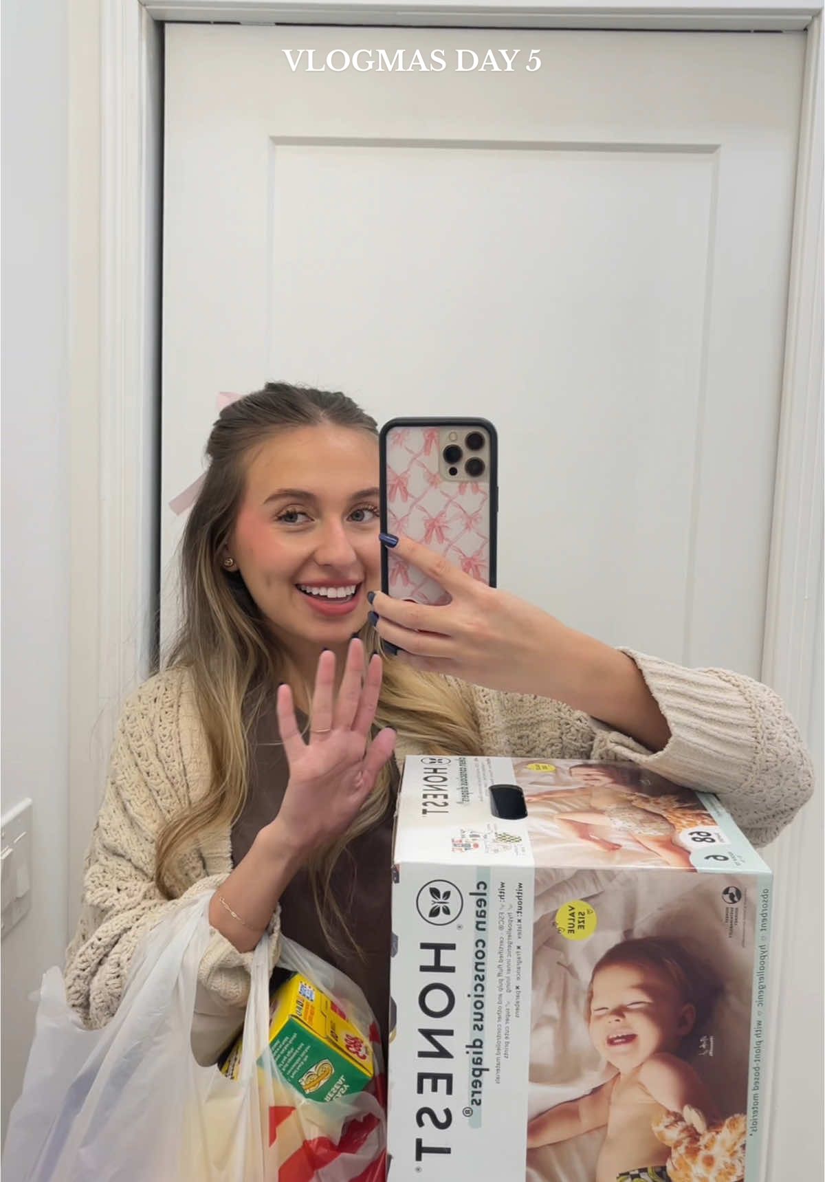 HOPE YOU ALL HAD A GREAT DAY🥹👏🏼🧡✨#trending #youngmom #momsunder25 #errandswithme #Vlogmas #diml #MomsofTikTok #Lifestyle #targetrun 