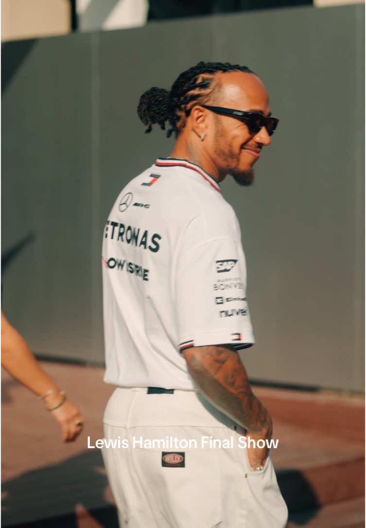 Lewis Hamilton Final Show for Mercedes in Abu Dhabi #formula1 #lewishamilton #abudhabigp #f1tiktok 