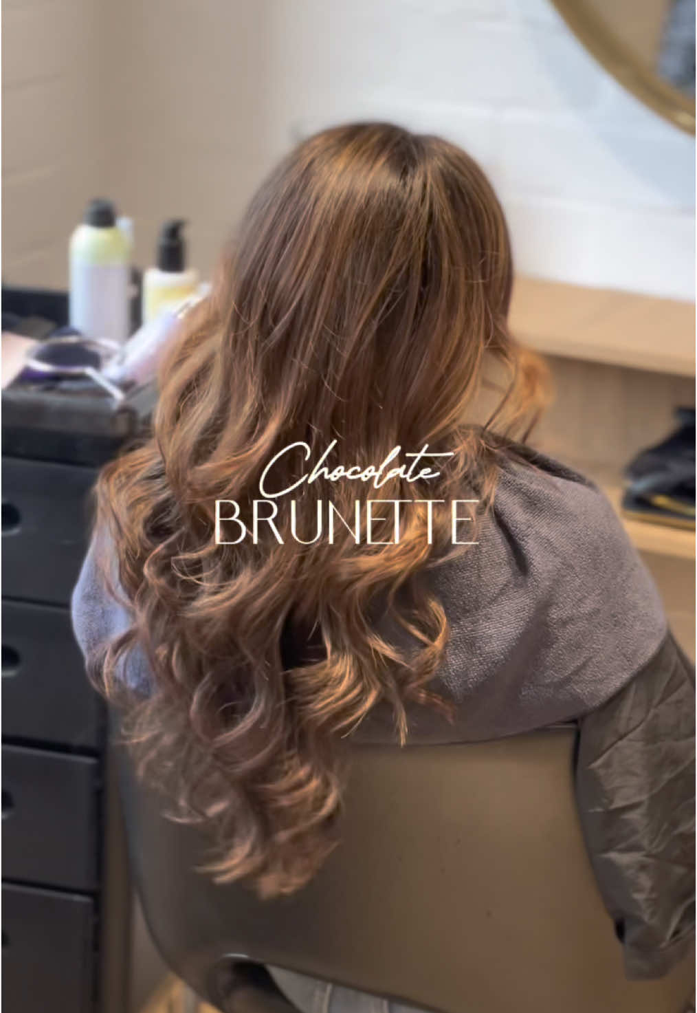 Rich, radiant, and full of life 🤎 Tina enhanced her client’s stunning chocolate brown with a glossy toner, finishing the look with bouncy, voluminous curls. #chocolatebrownhair #bouncycurls #hairrefresh #glossyhair #milanohair #huntershillhair #sydneyhairsalon #hairgoals #hairinspo #alfaparfsemidilino #healthyhairshine #brunette #bookonline #longhairstyles #alfaparfpeople #alfaparfstyling